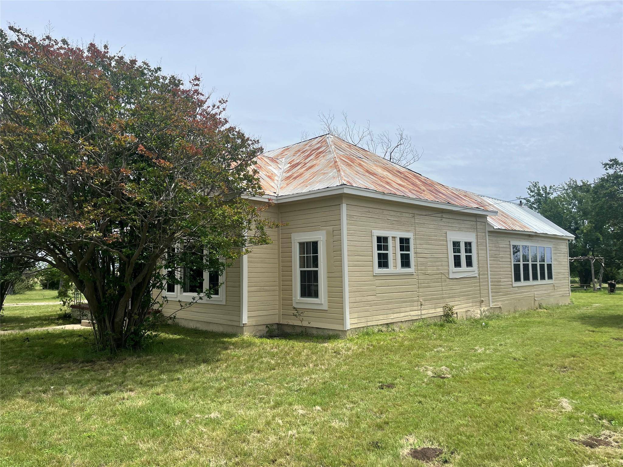 1312 Fm 581 HWY E, Lometa, TX 76853