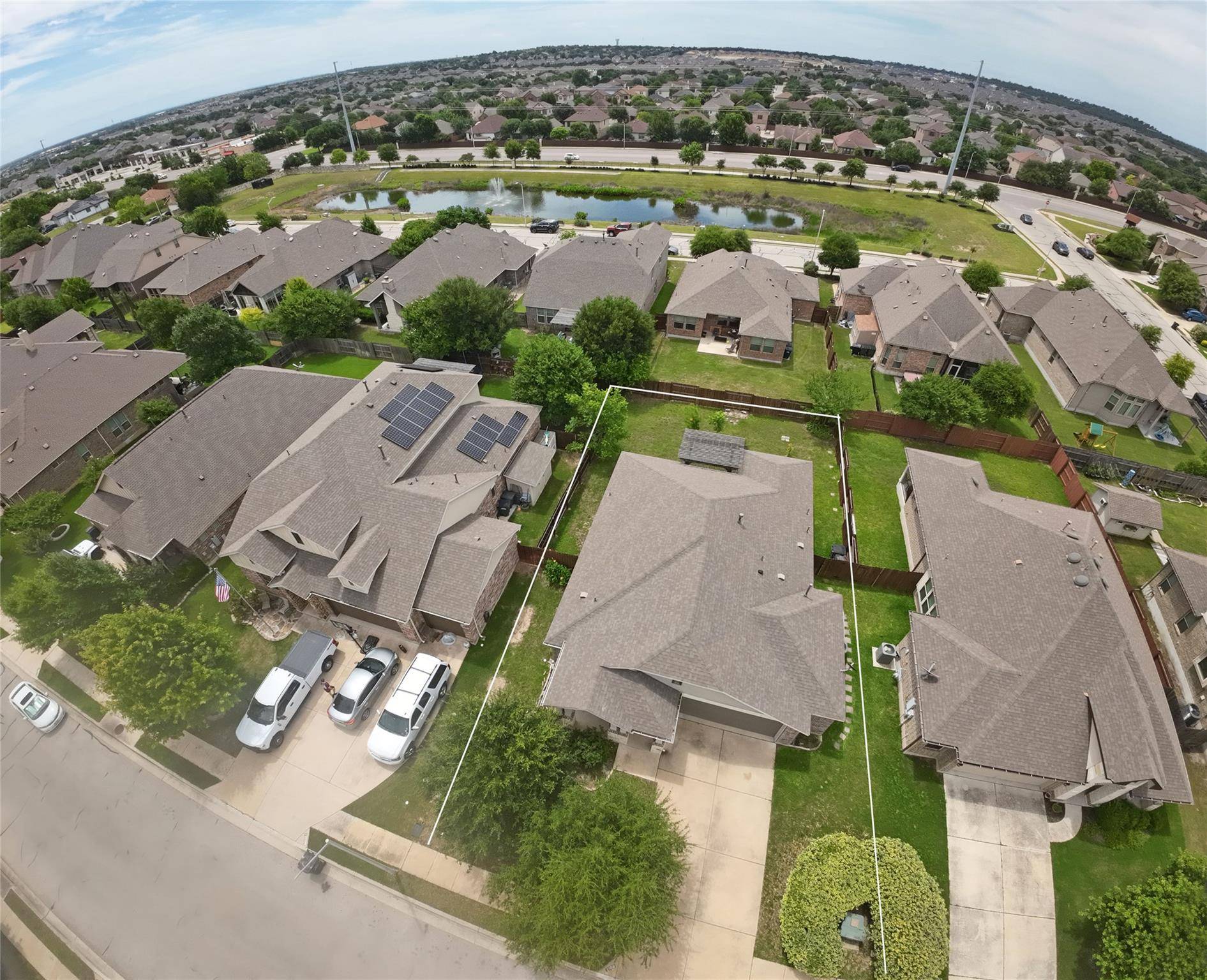 2108 Maplewood DR, Leander, TX 78641