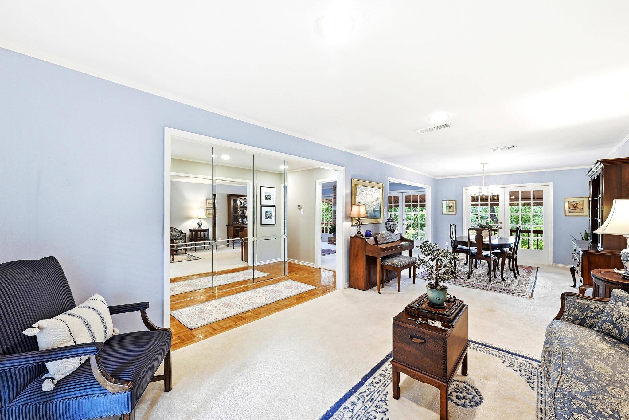 2500 Forest Bend DR, Austin, TX 78704