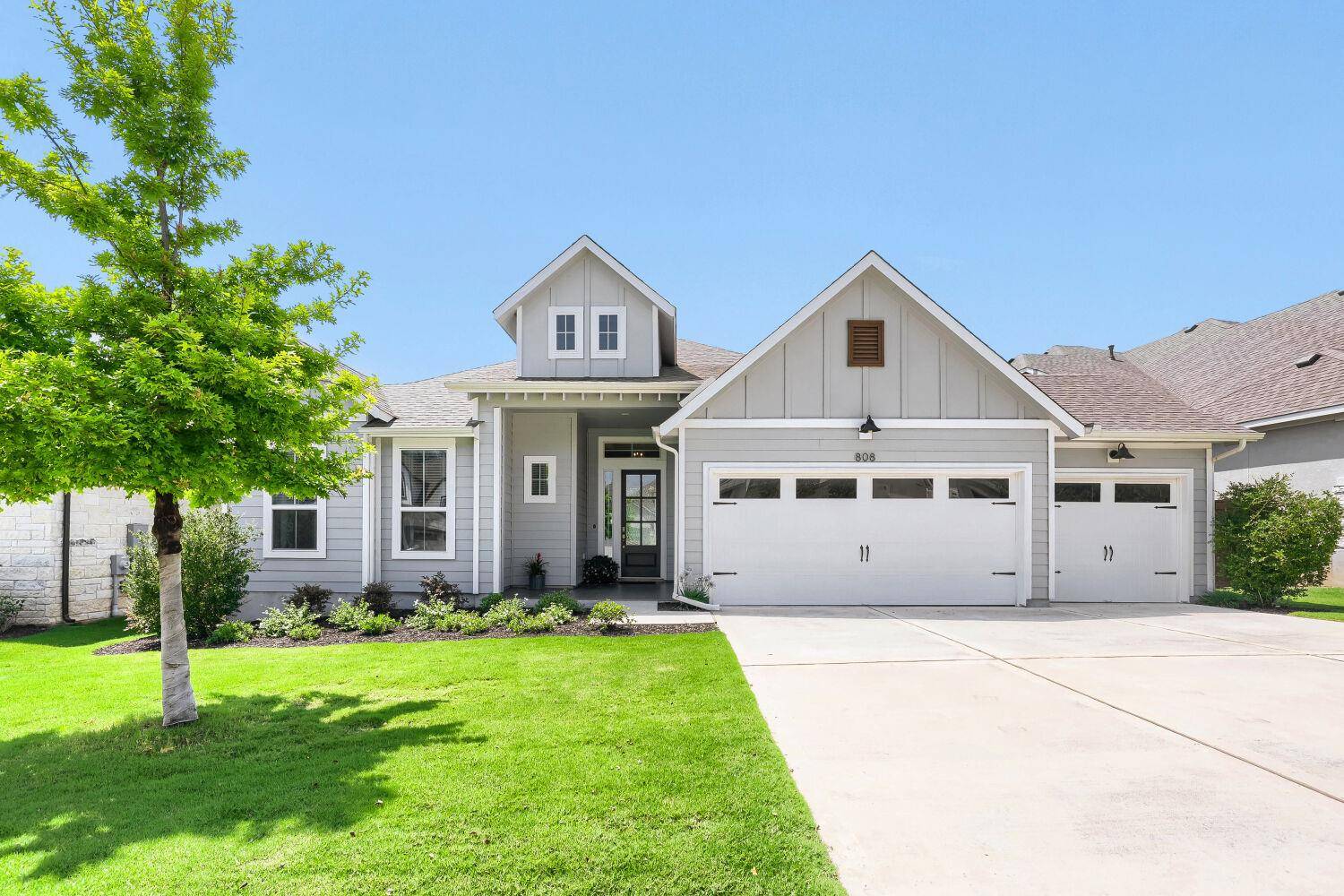 808 Craven Hill LN, Leander, TX 78641