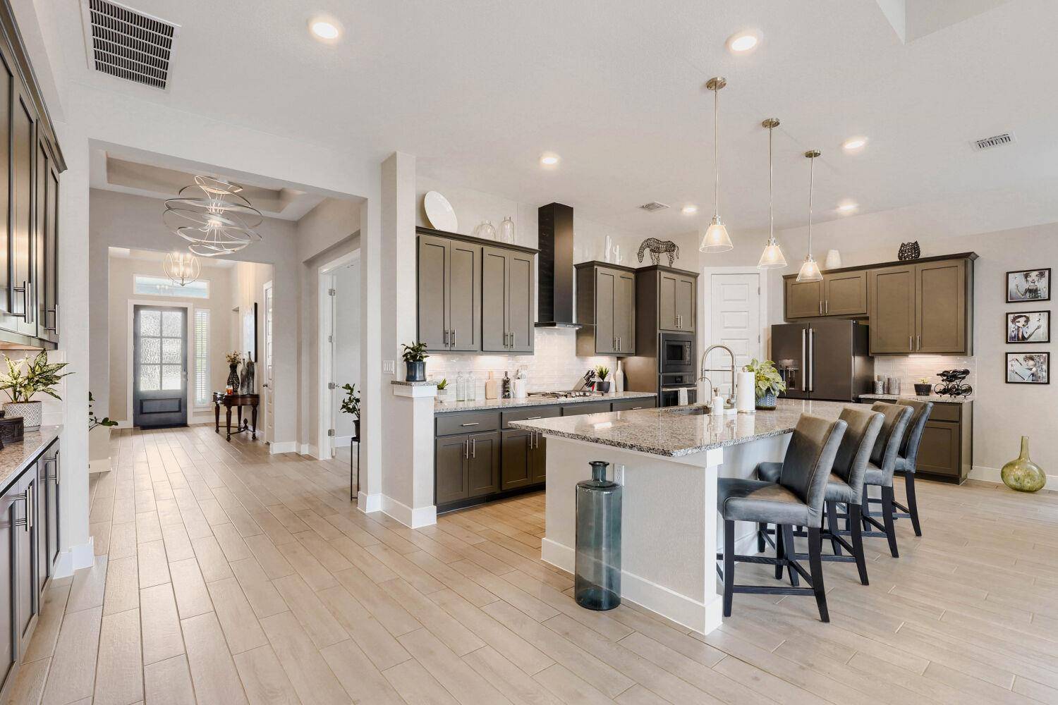 808 Craven Hill LN, Leander, TX 78641