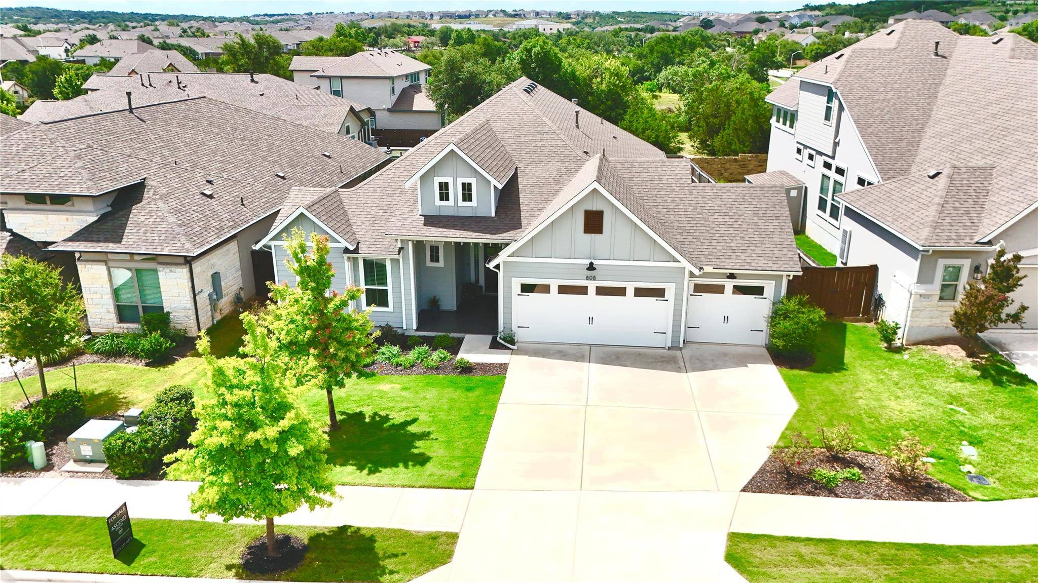 808 Craven Hill LN, Leander, TX 78641