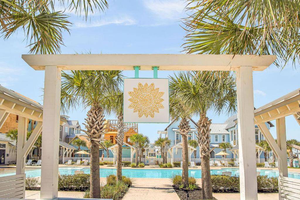 630 W Center SQ #303, Port Aransas, TX 78373