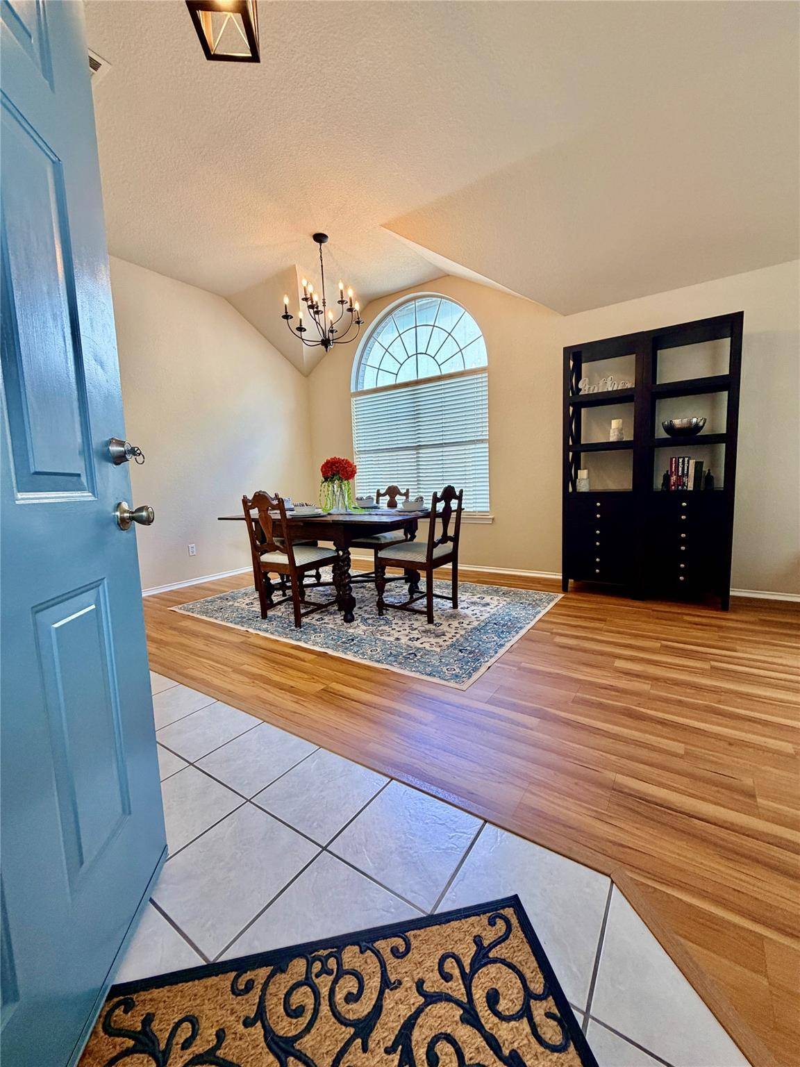 3704 Kissman DR, Austin, TX 78728