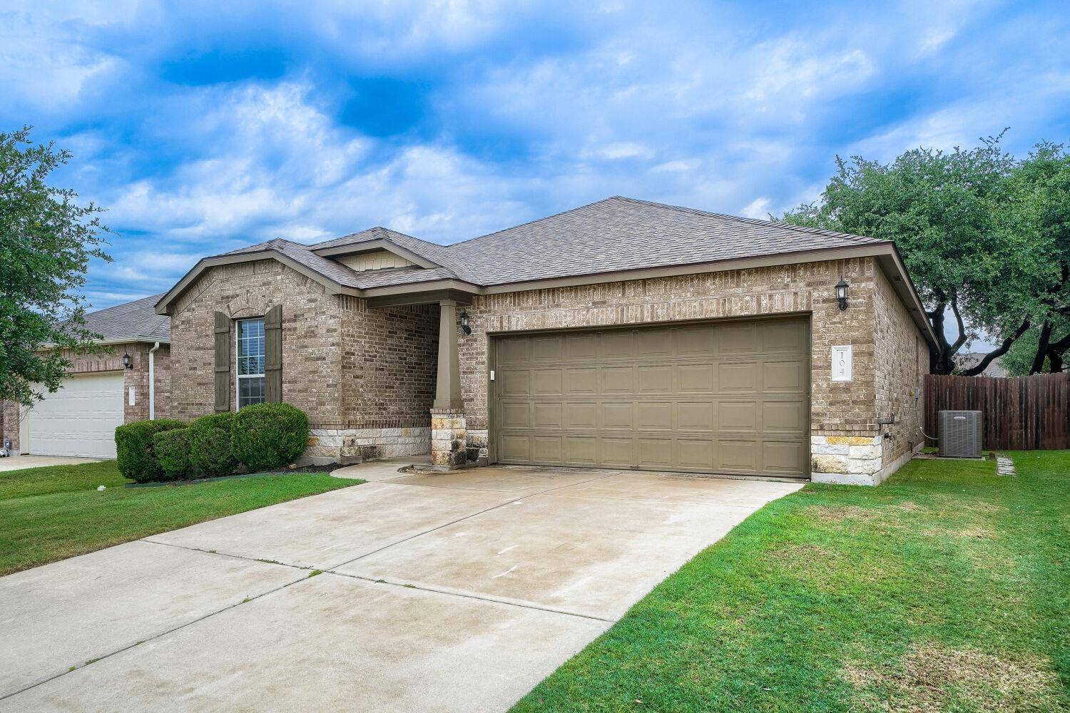 104 Golden Butterfly DR, Leander, TX 78641