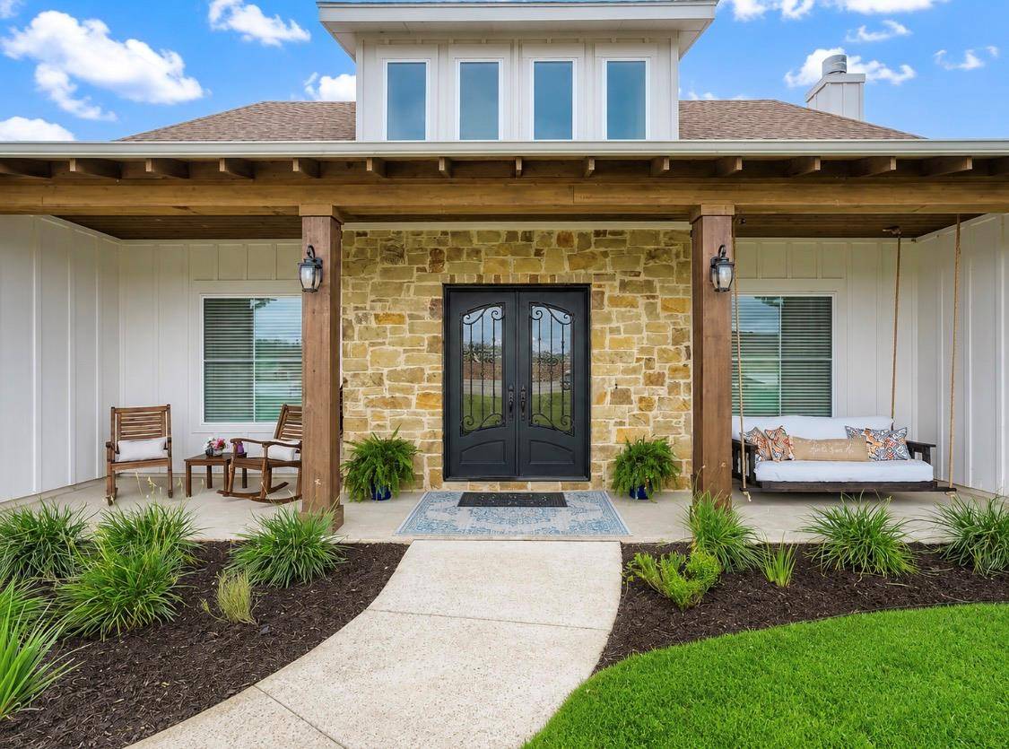 132 Huerta RD, Florence, TX 76527