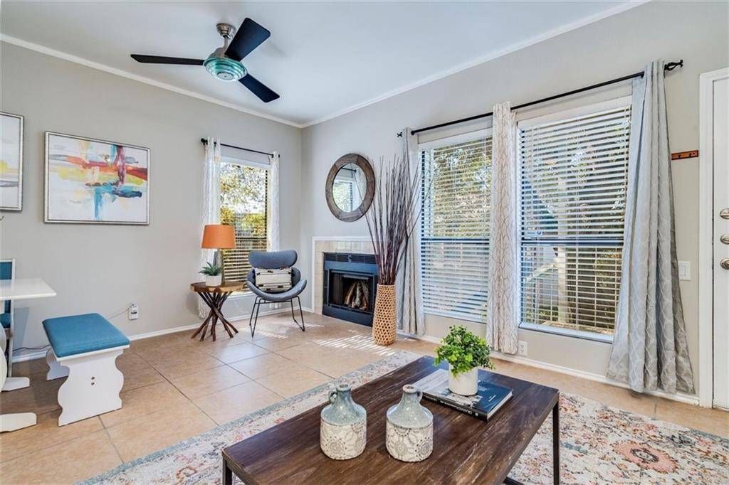 802 S 1st ST #206, Austin, TX 78704