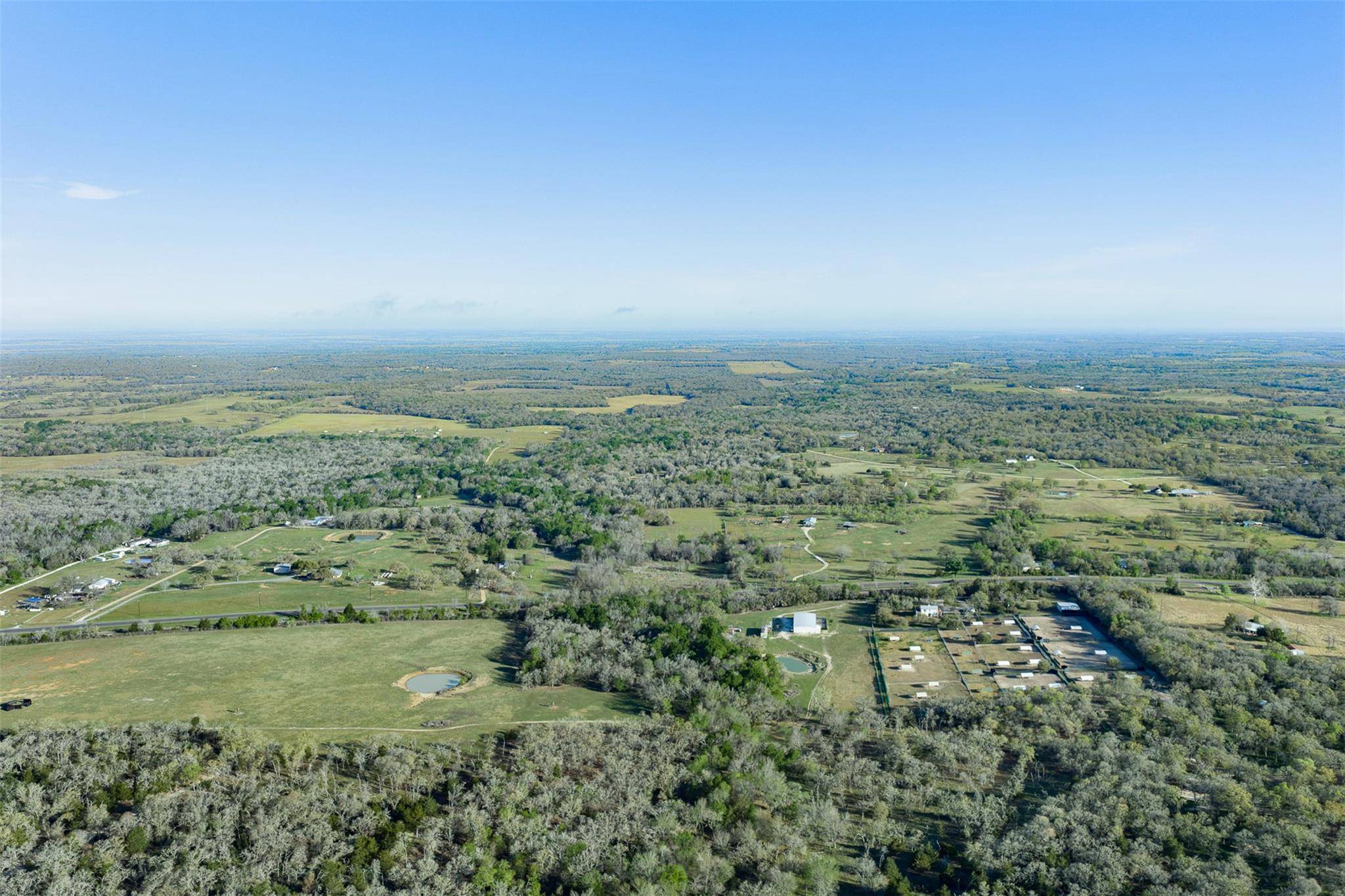 2313 E Us Highway 79, Rockdale, TX 76567