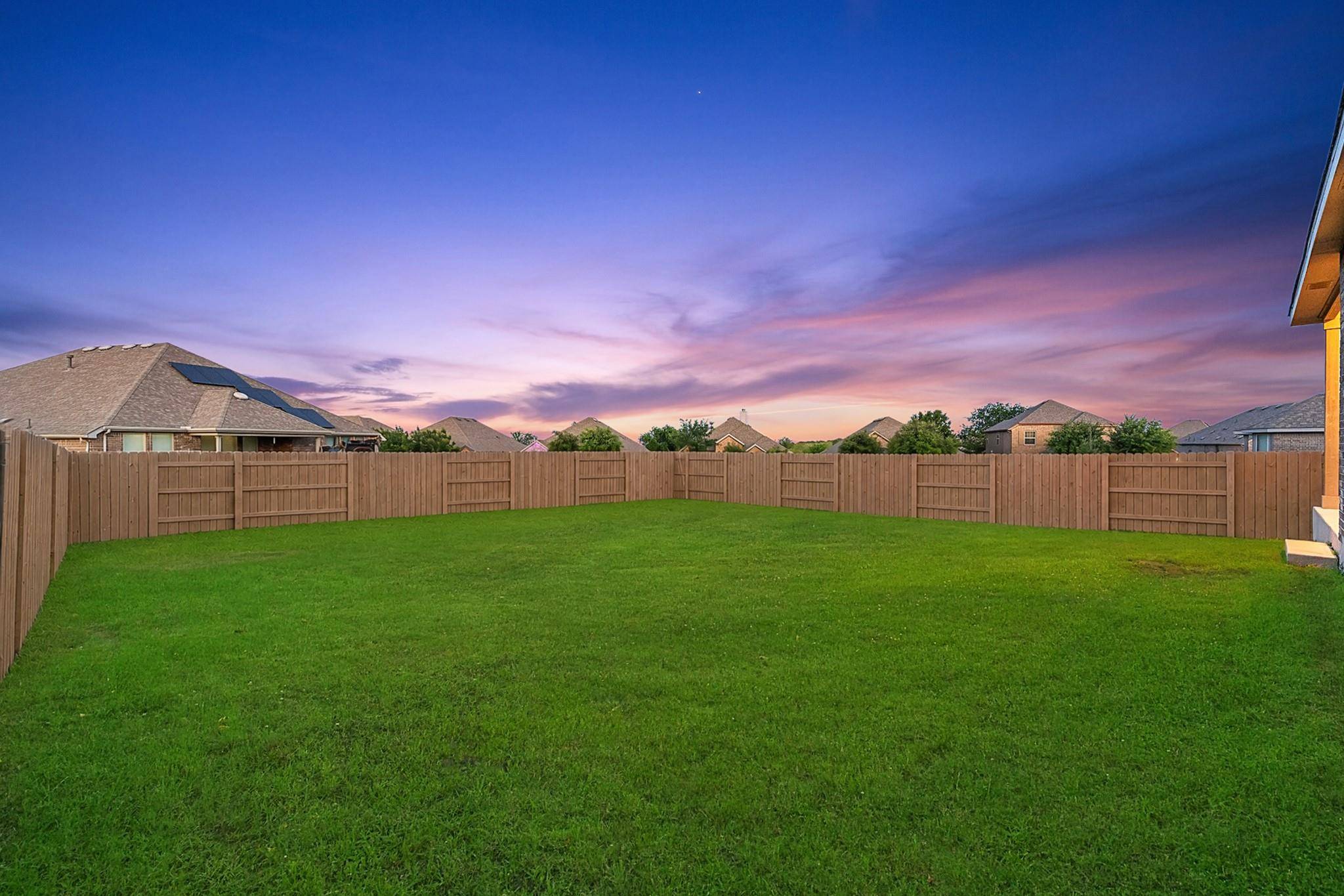 136 Tailwind DR, Kyle, TX 78640