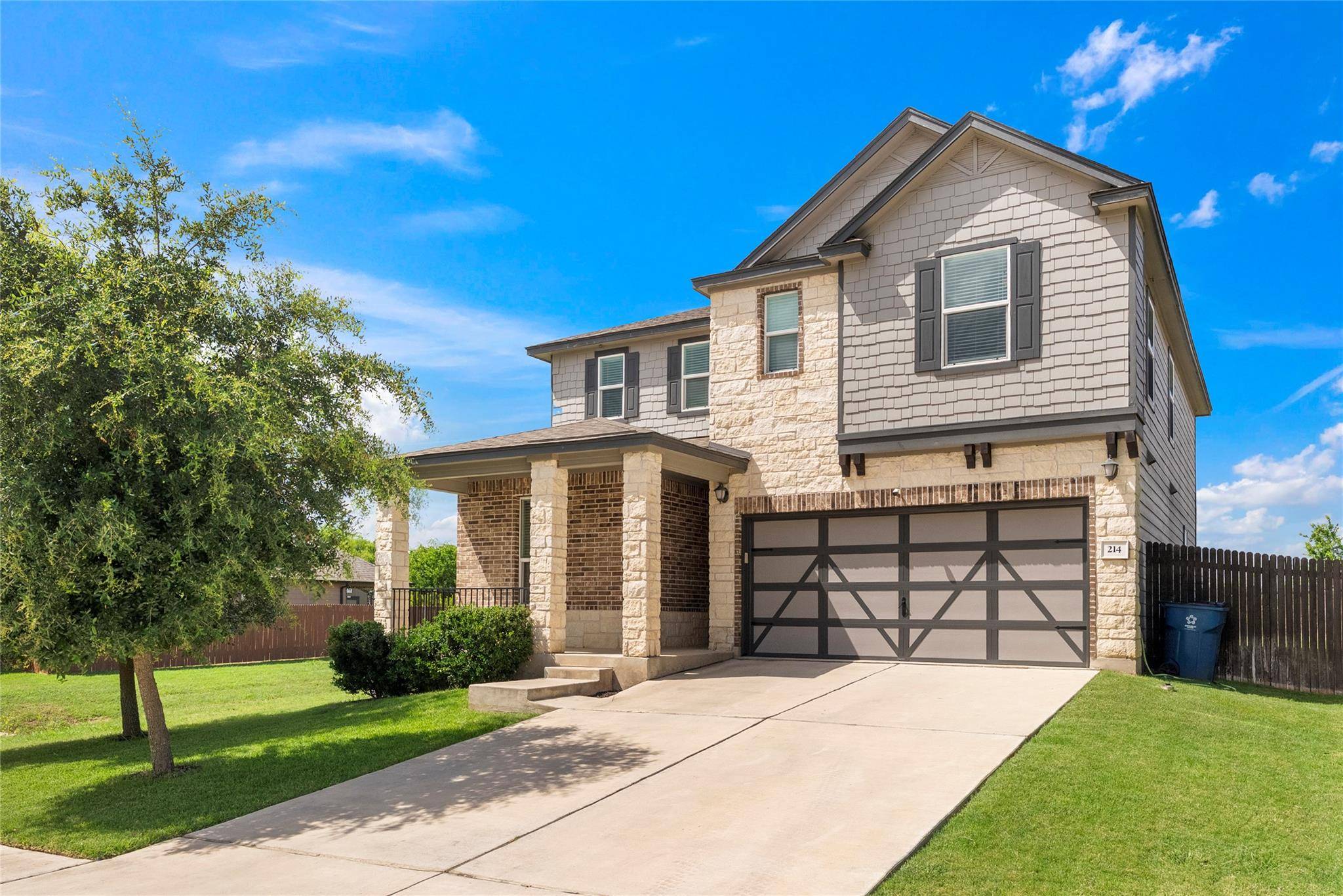 214 Saranac DR, Elgin, TX 78621