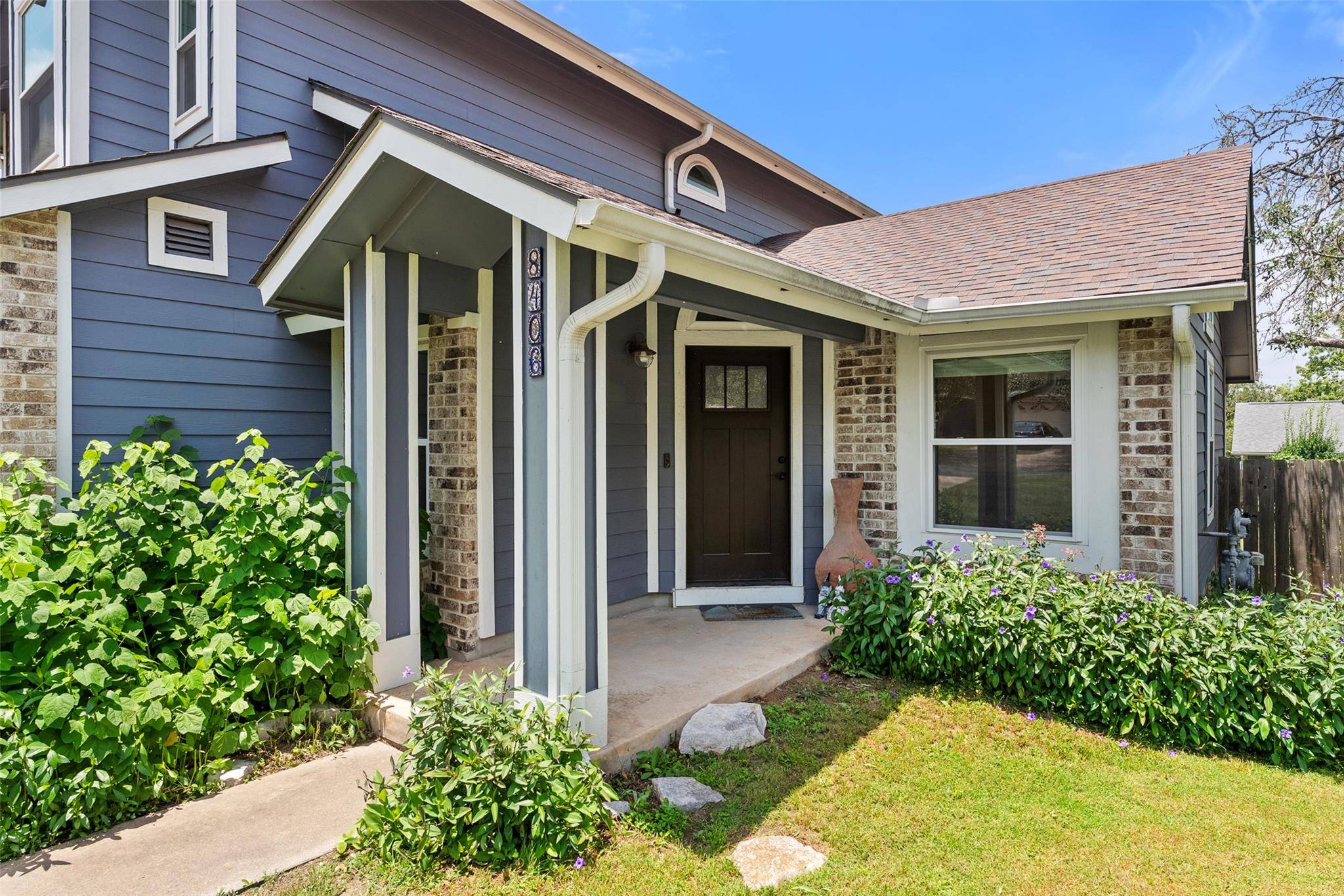8406 Washita DR, Austin, TX 78749