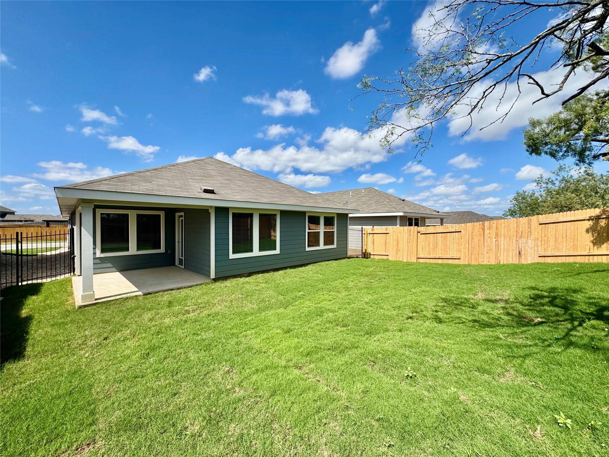 12504 Saint Thomas DR, Del Valle, TX 78617