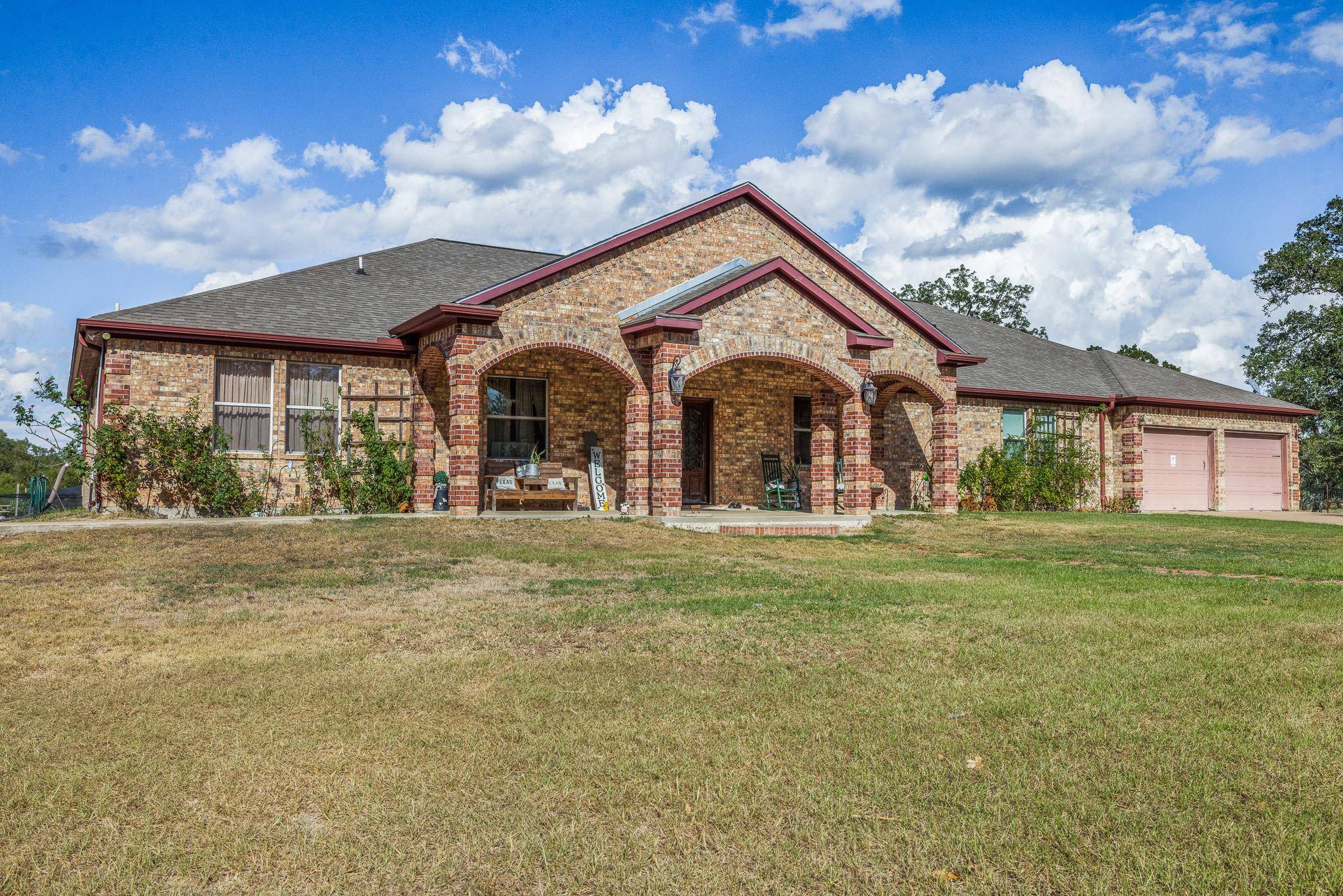 1102 Private Road 2332, Giddings, TX 78942