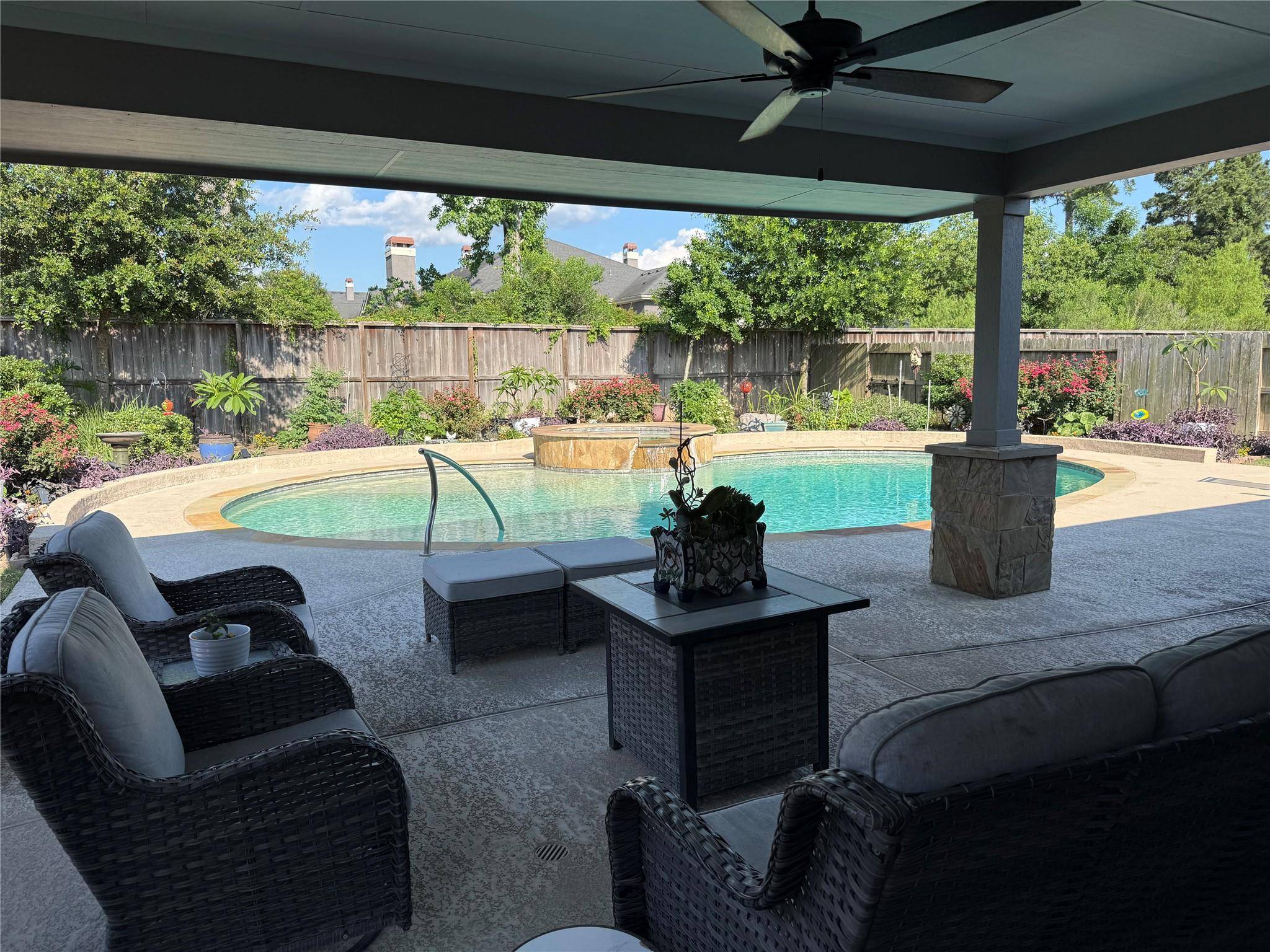 2336 Hagerman RD, Conroe, TX 77384