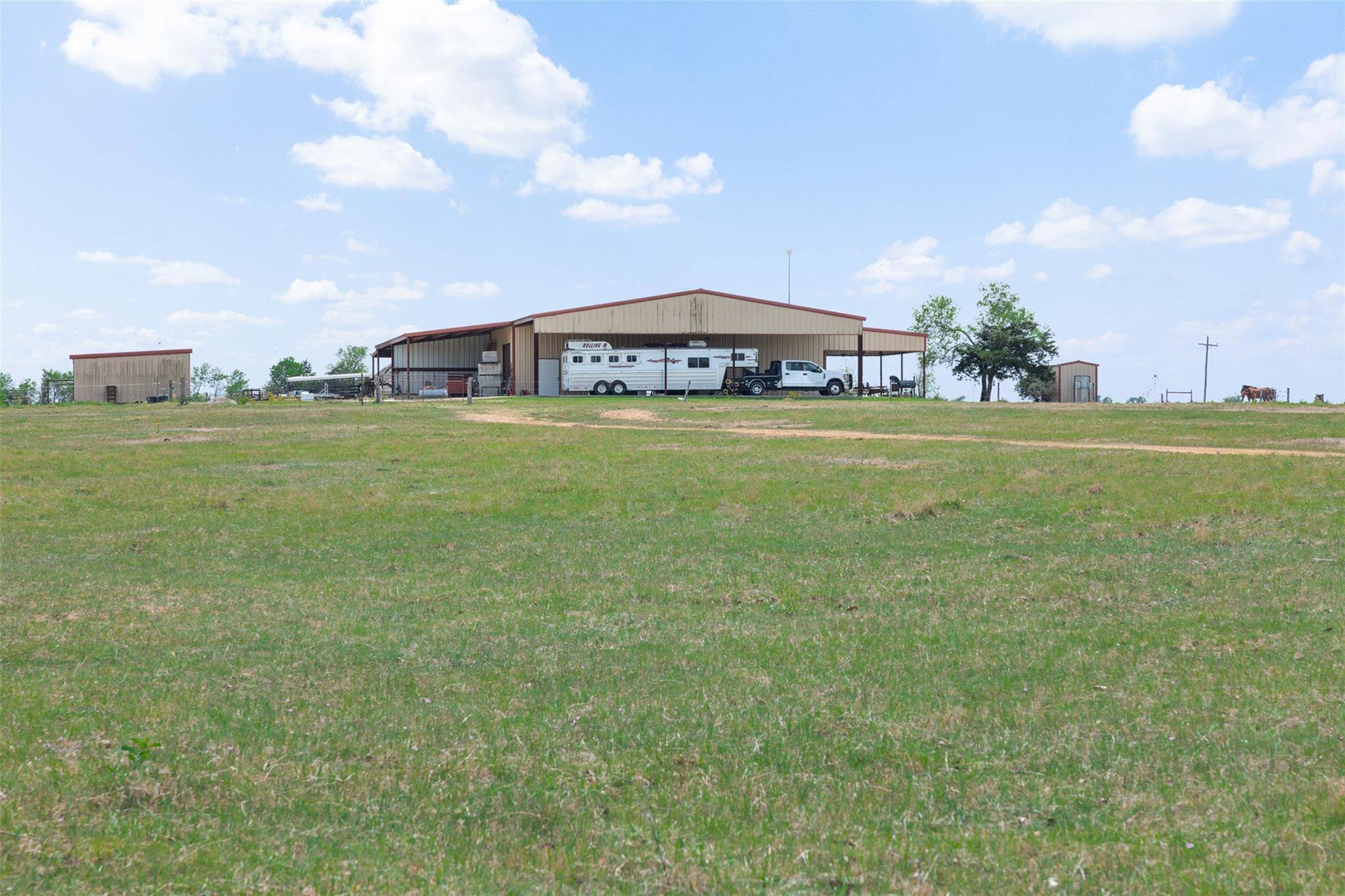 131 CR 279, Kosse, TX 76653