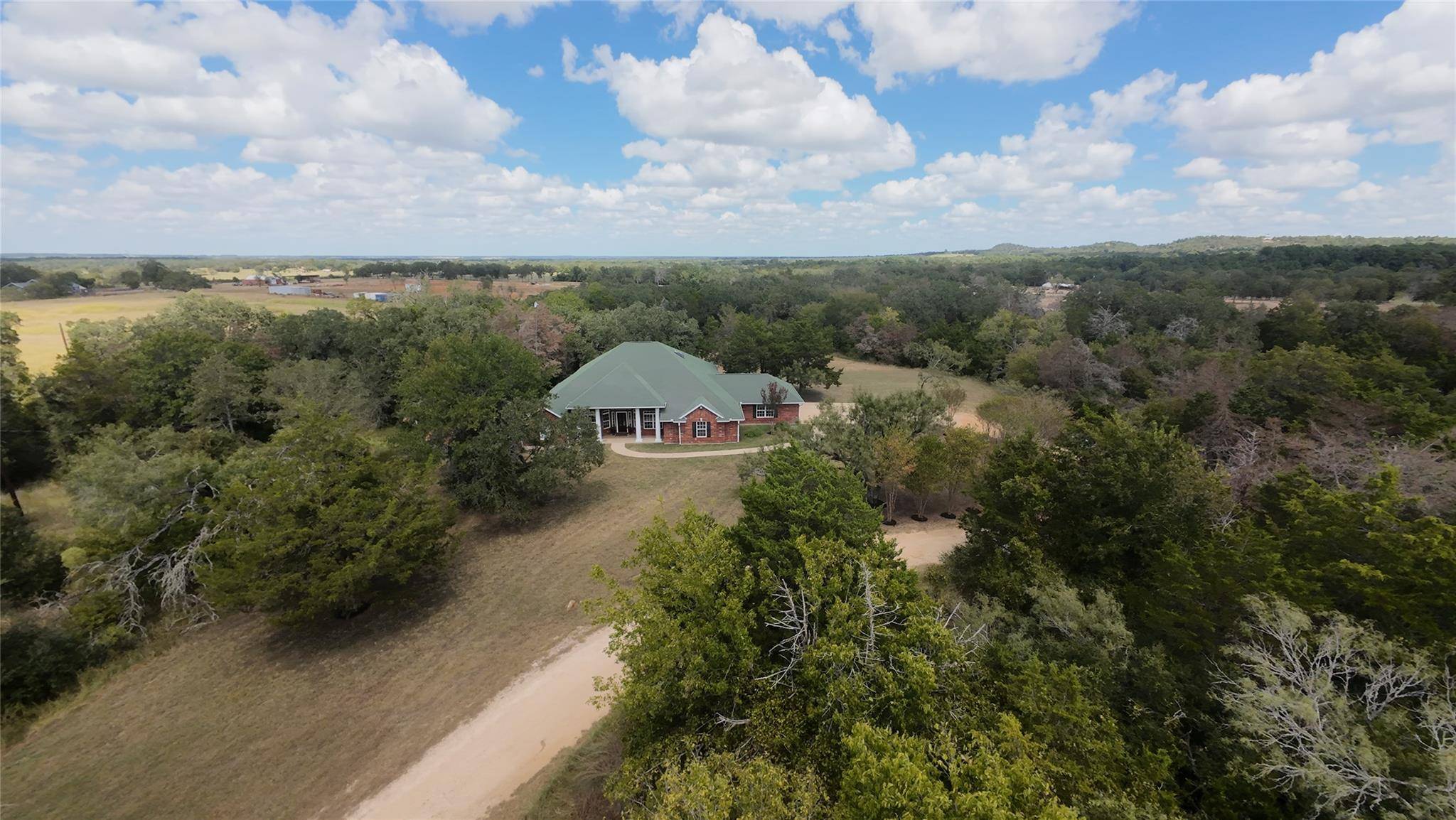 741 Knobbs RD, Mcdade, TX 78650