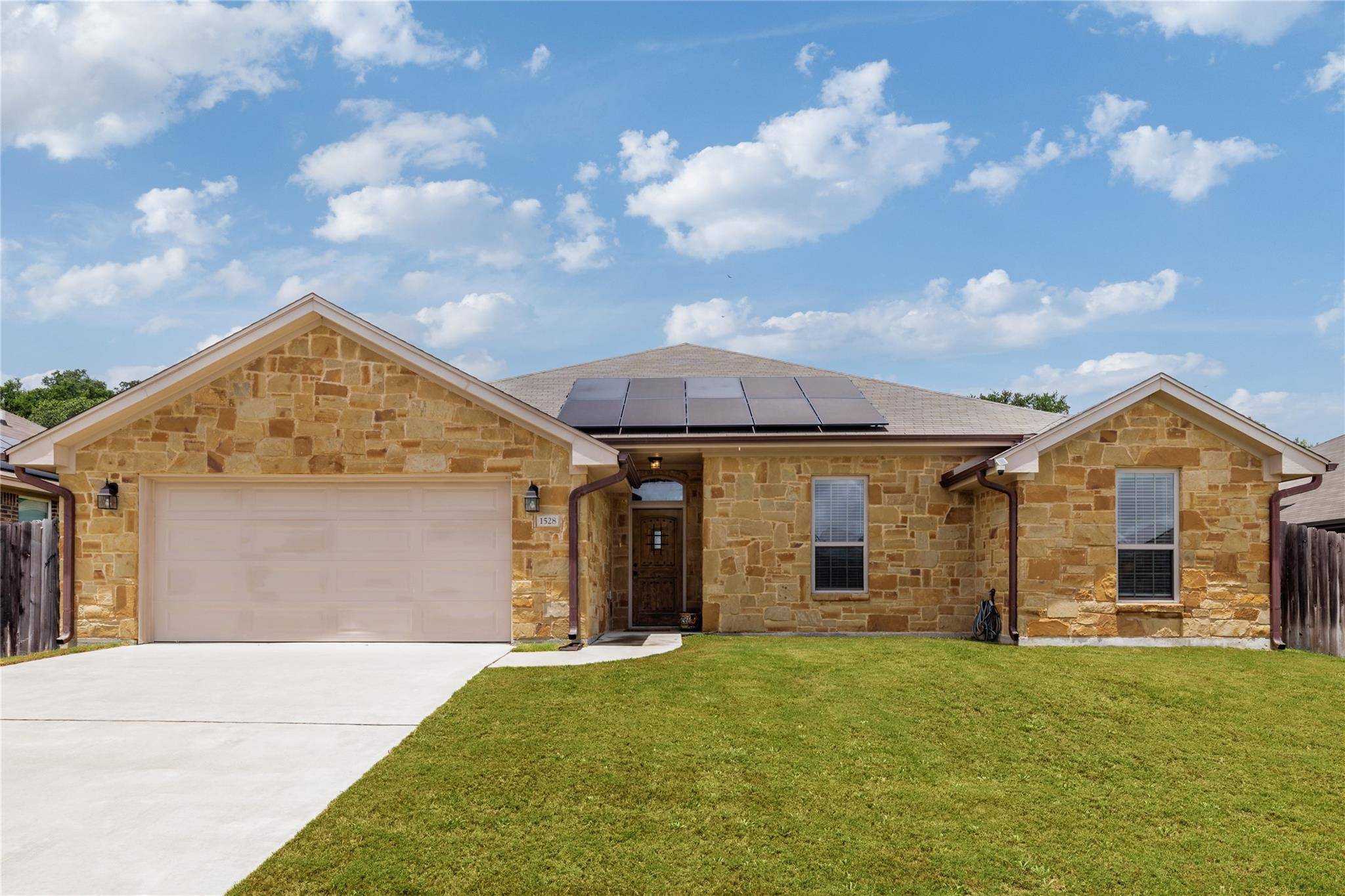 1528 Justice DR, Copperas Cove, TX 76522