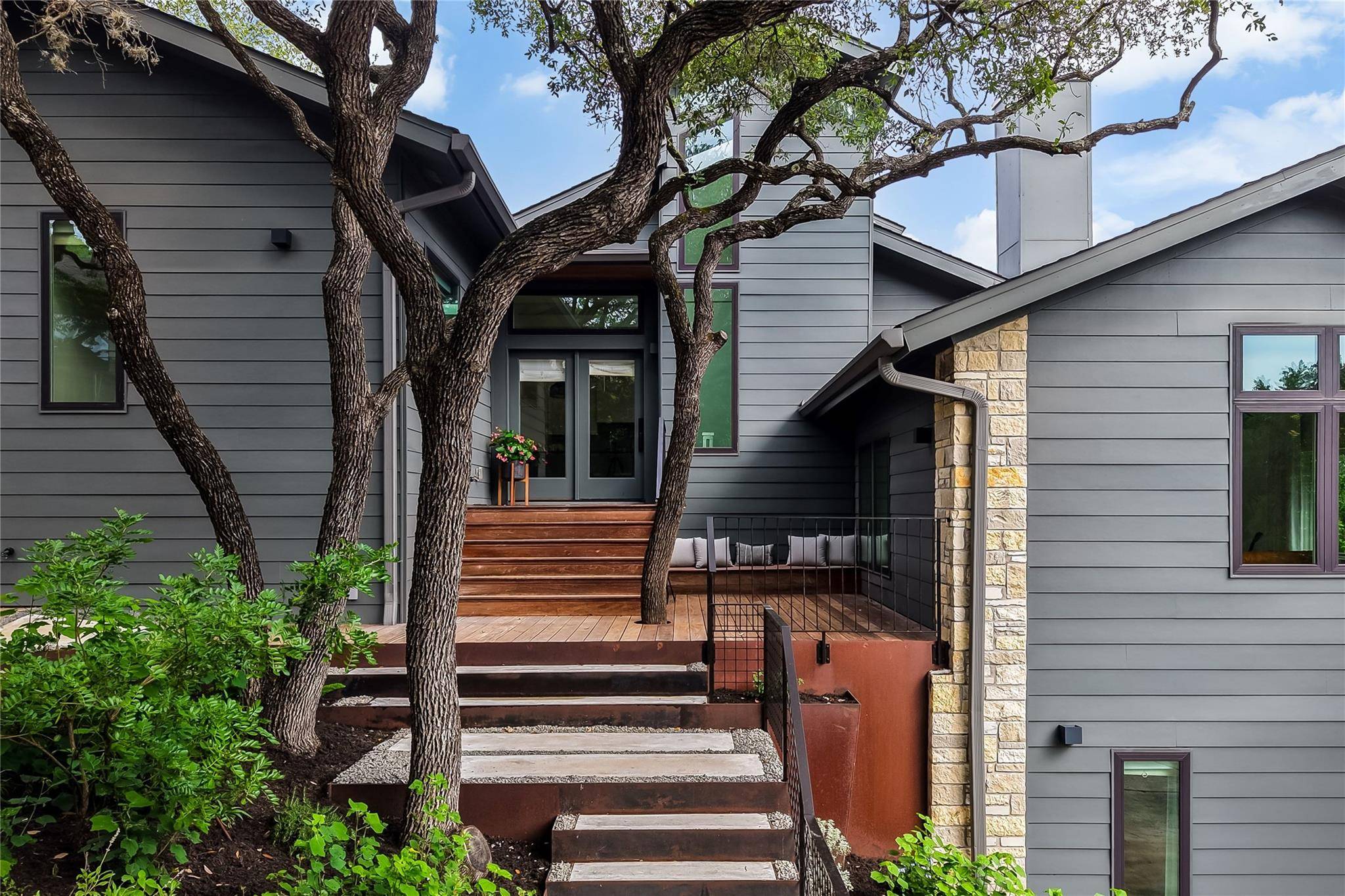 5801 Valley CIR, Austin, TX 78731