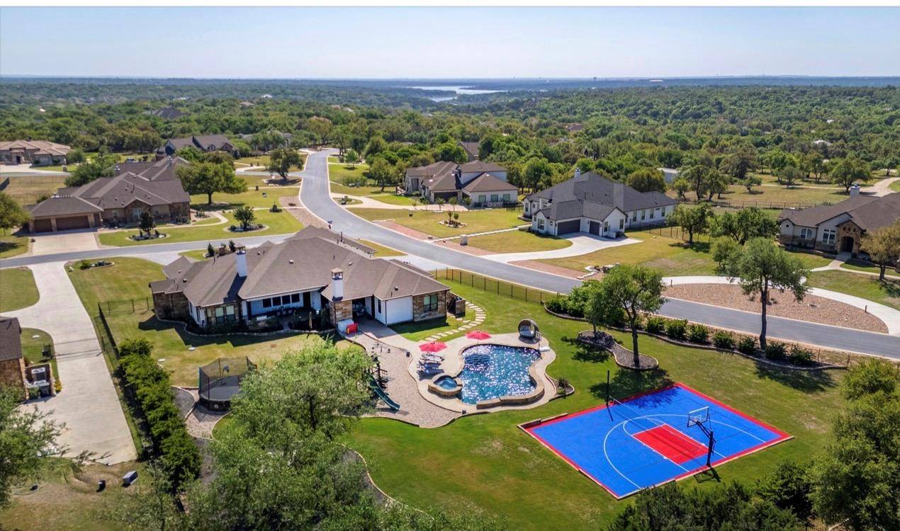 401 Highland Bluff DR, Georgetown, TX 78633