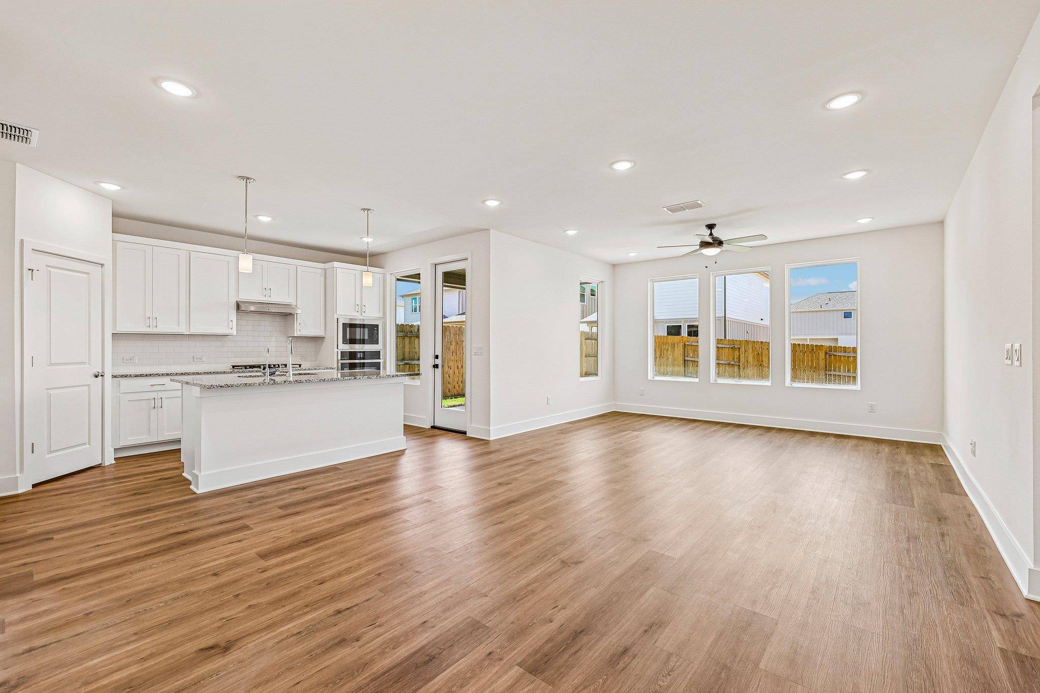 160 Prodigal WAY, Kyle, TX 78640