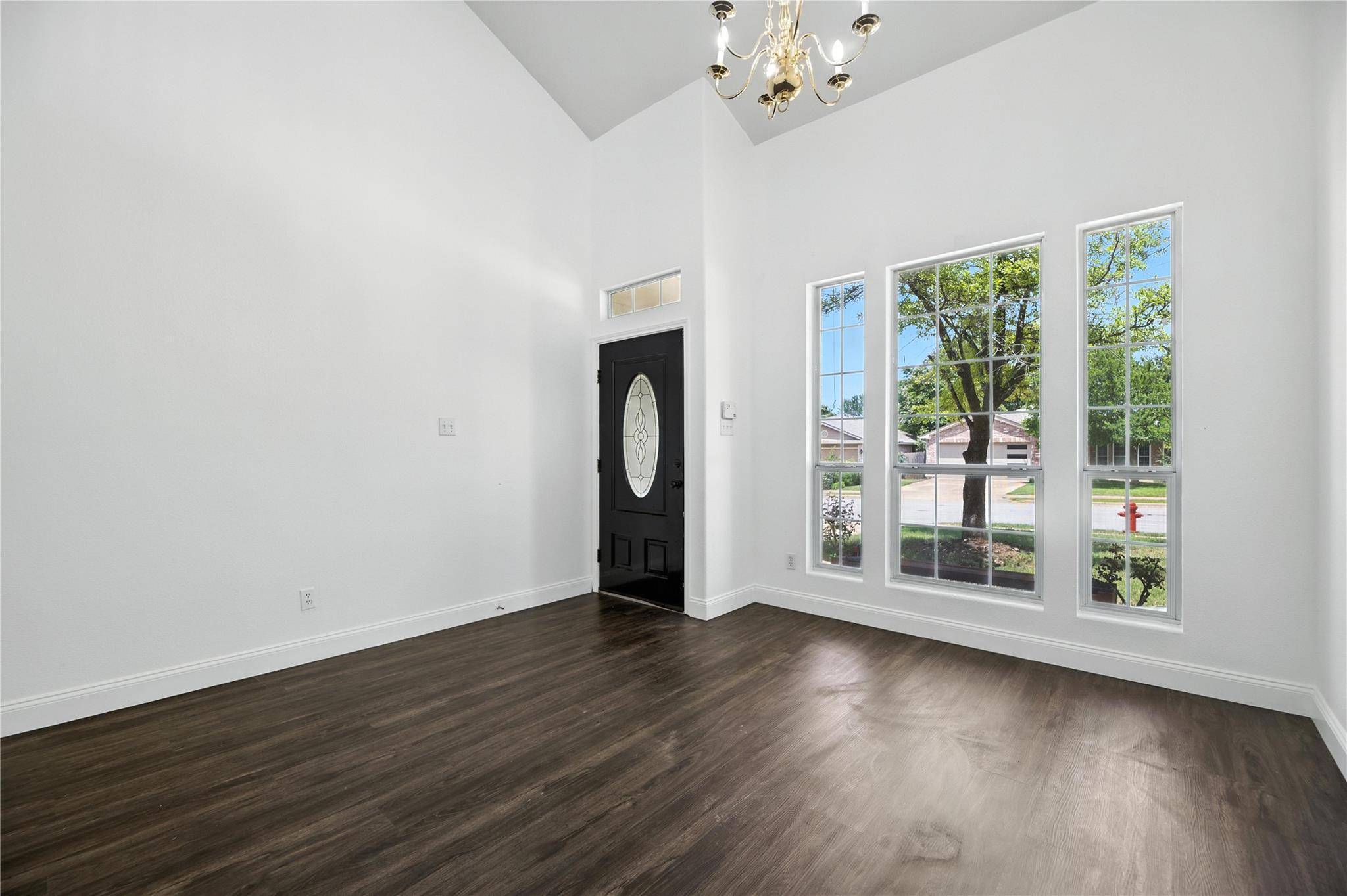 1901 Avante DR, Cedar Park, TX 78613