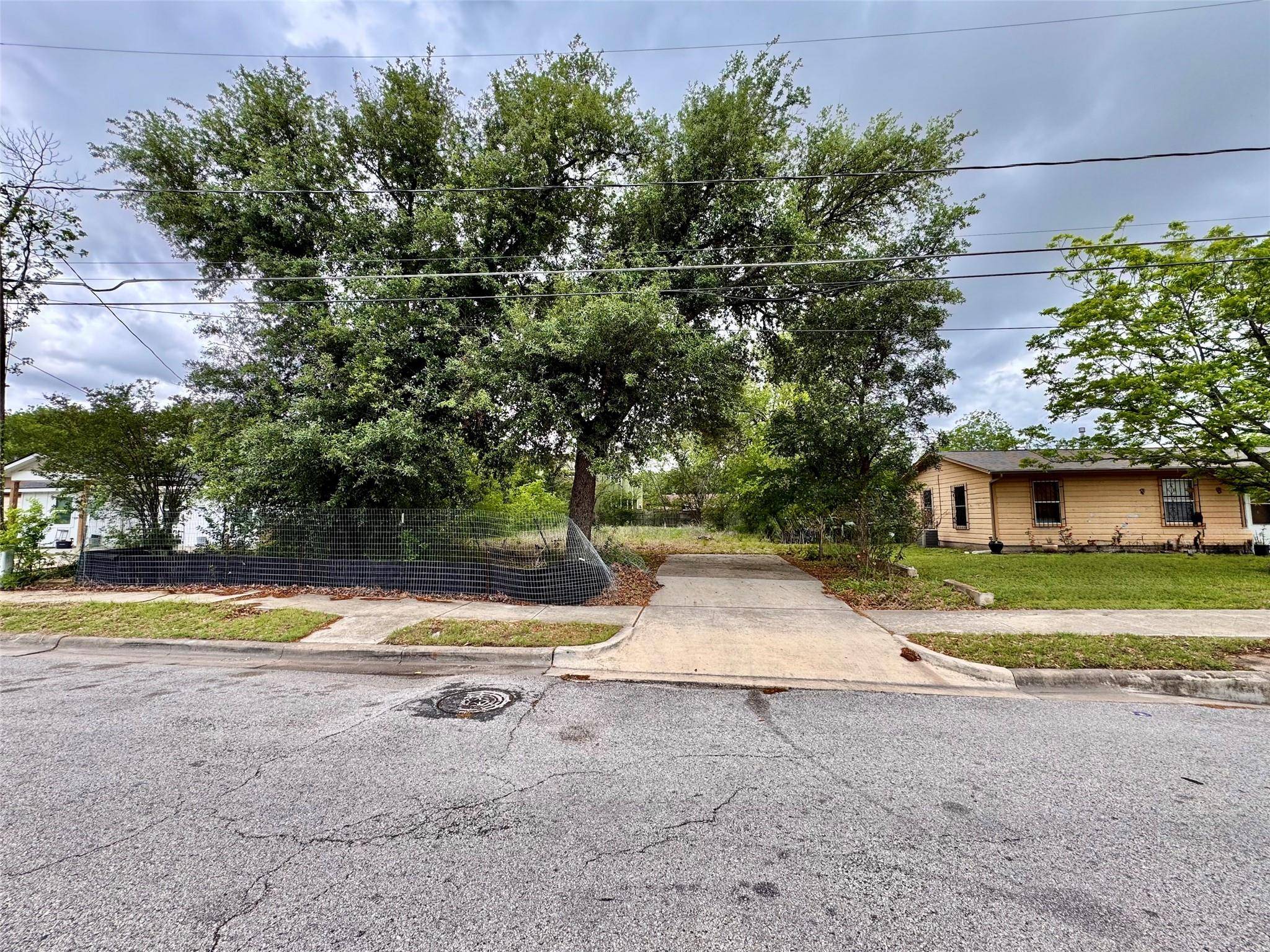 6201 Club TER, Austin, TX 78741
