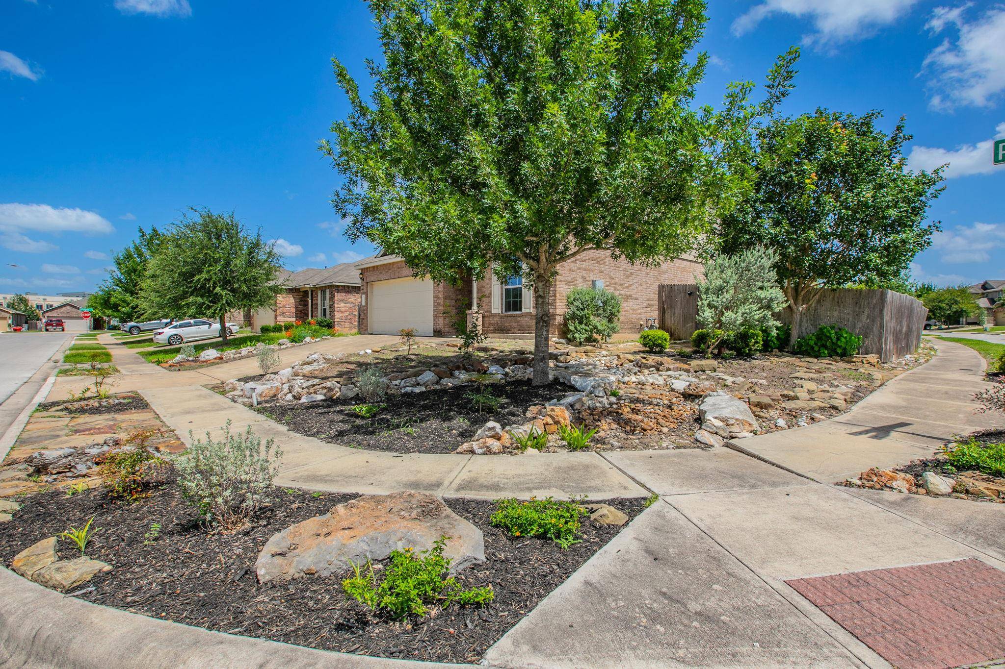 316 Pine Arbol, Buda, TX 78610
