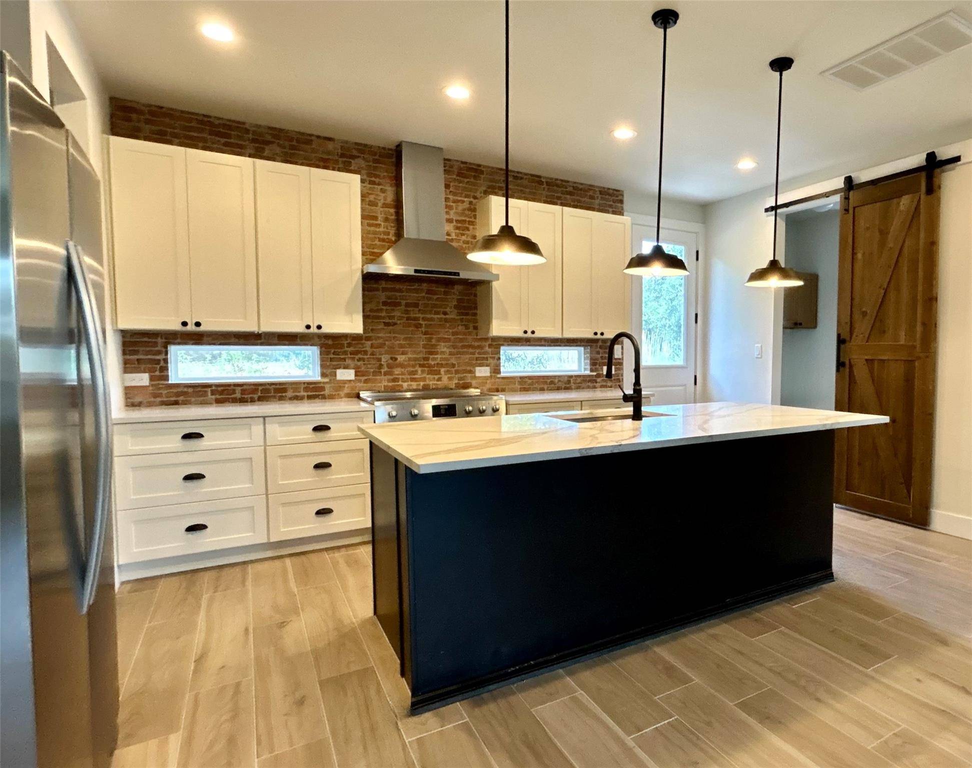 15279 Fm 150 RD W, Driftwood, TX 78619