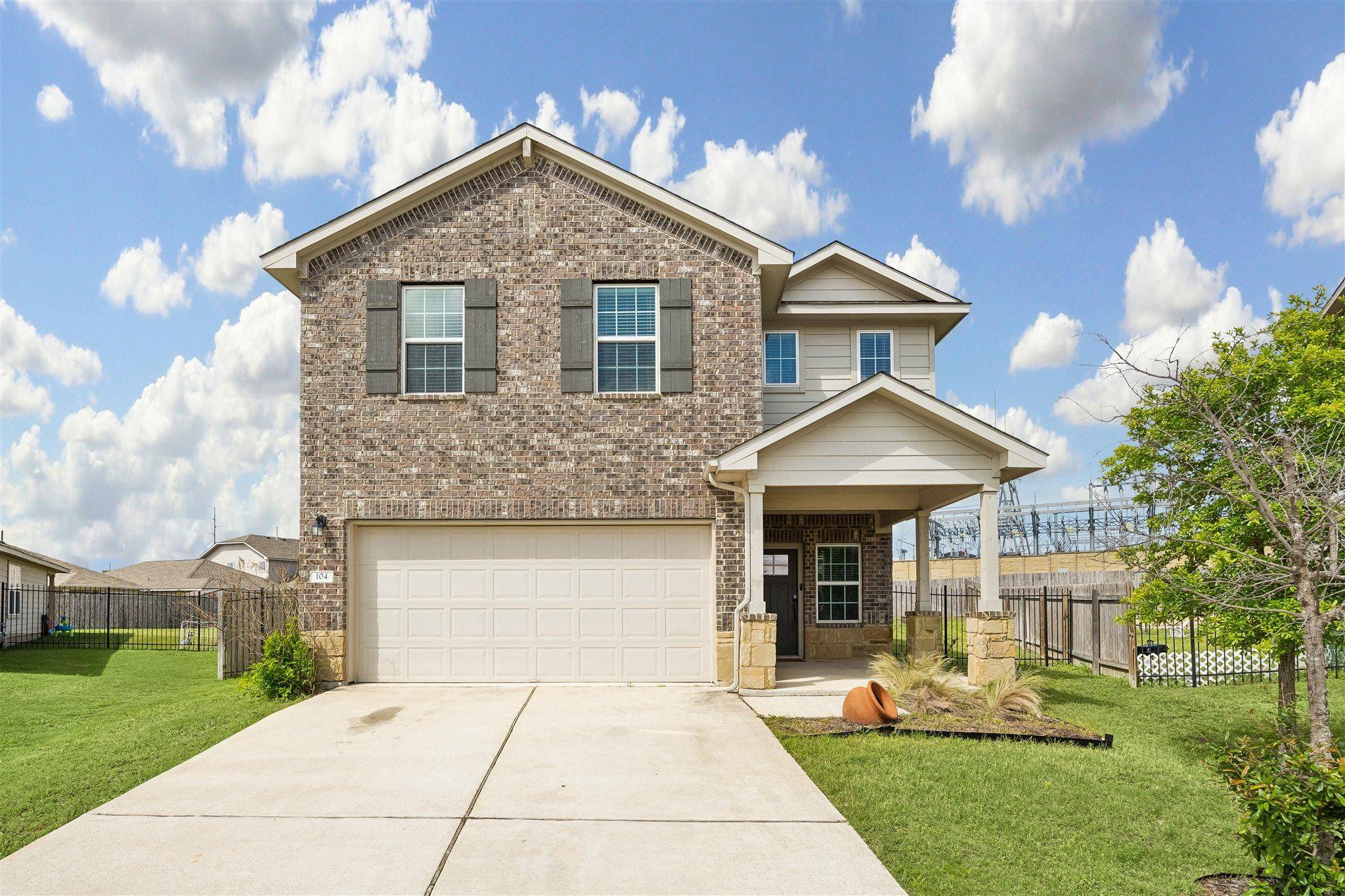 104 Blue Sage DR, Leander, TX 78641