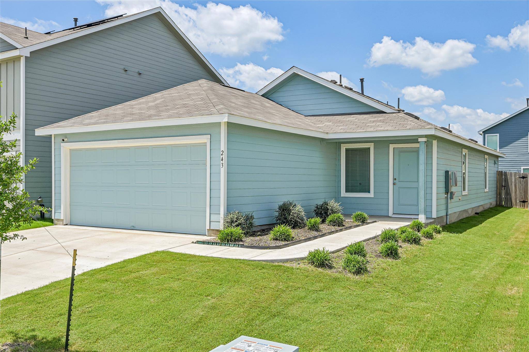 243 Basalt DR, Maxwell, TX 78656