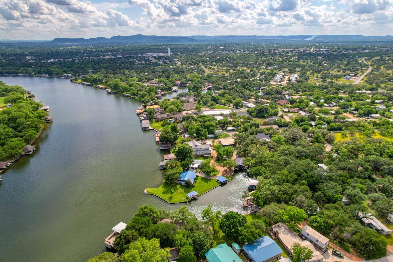 14 Purple Sage, Kingsland, TX 78639