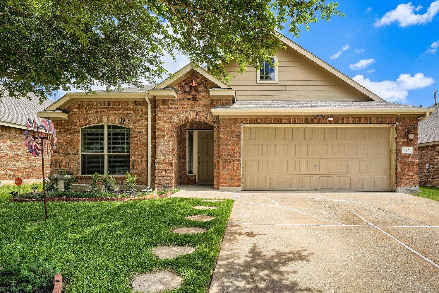 122 Sandstone TRL, Buda, TX 78610