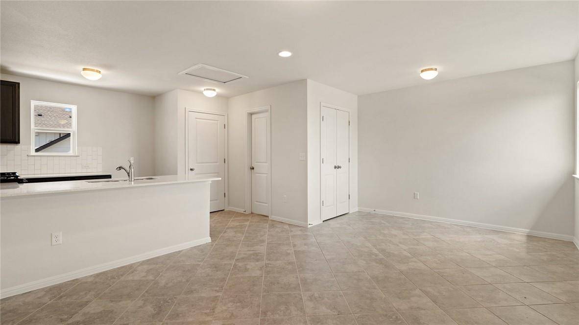 7812 Hillock TER #B, Austin, TX 78744