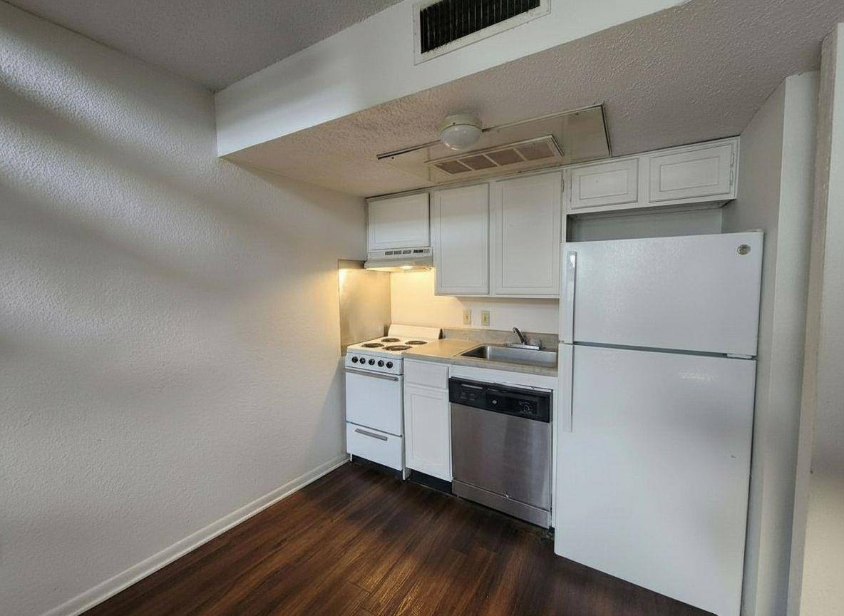701 W 25th ST, Austin, TX 78705