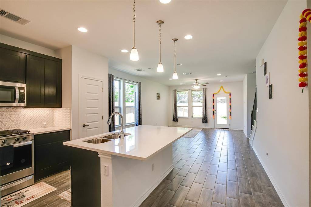 1833 Turtle Bay LOOP, Leander, TX 78641