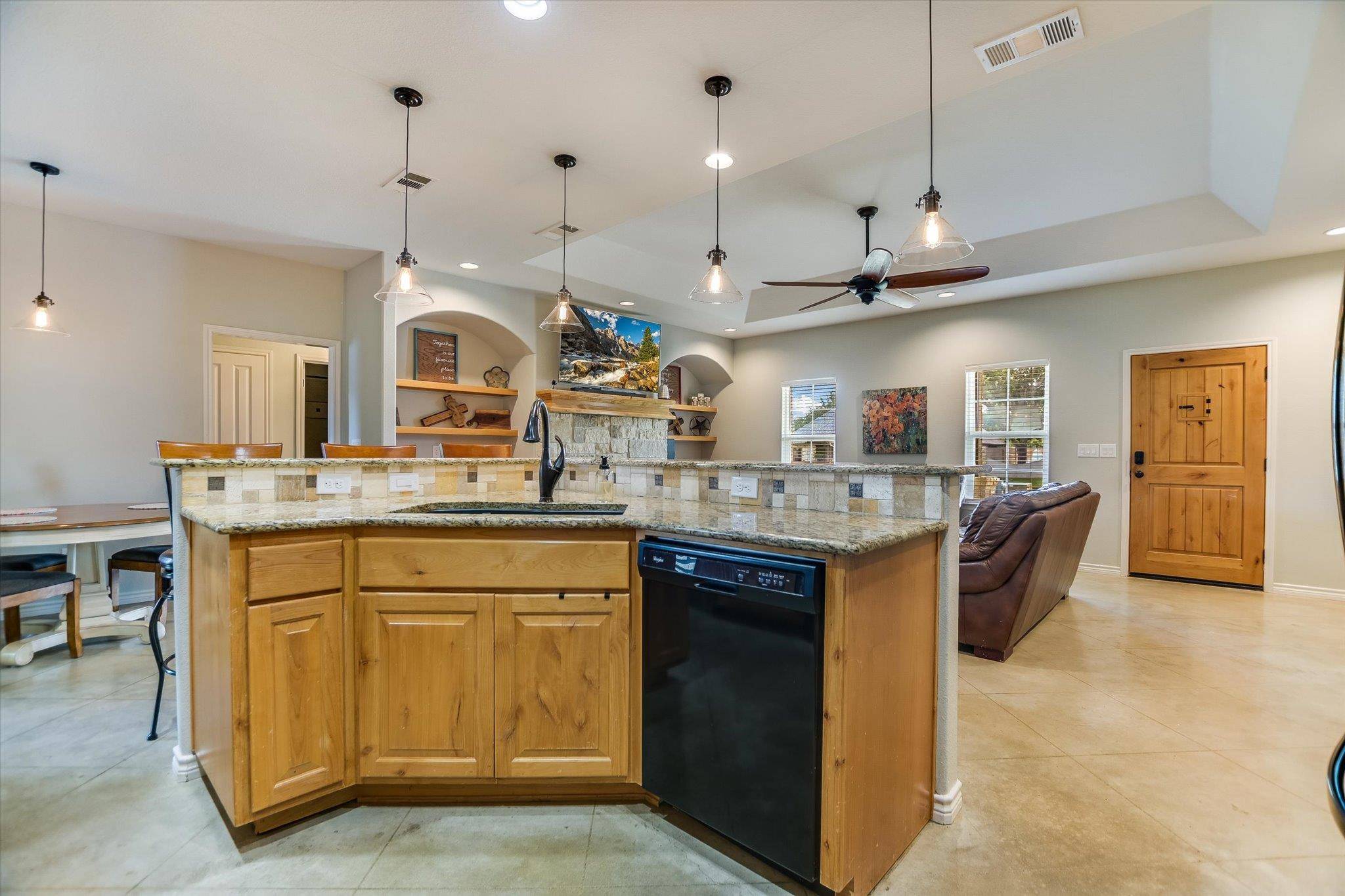 705 Woodland Park DR, Marble Falls, TX 78654