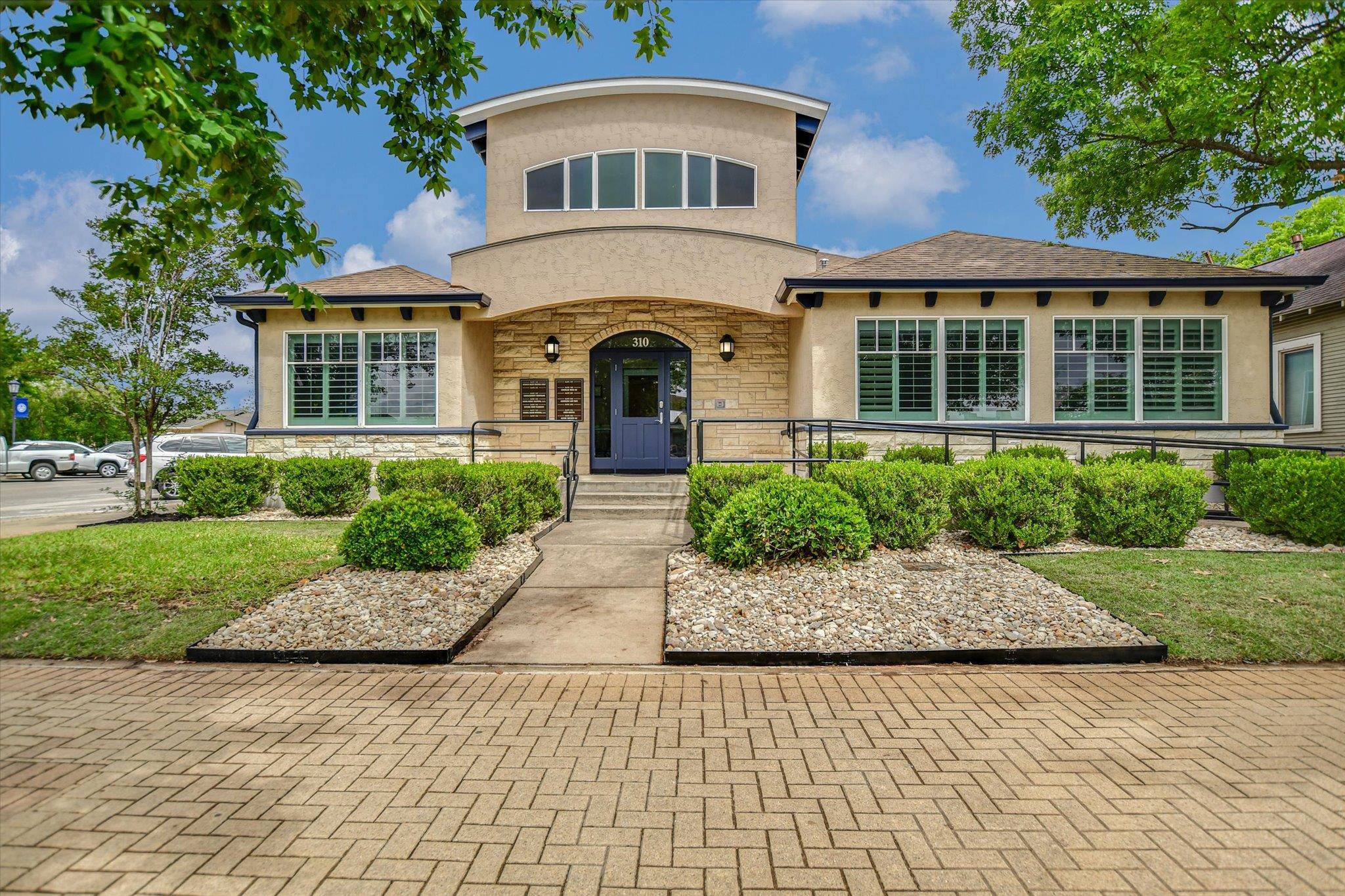 310 W Main ST #203, Round Rock, TX 78664