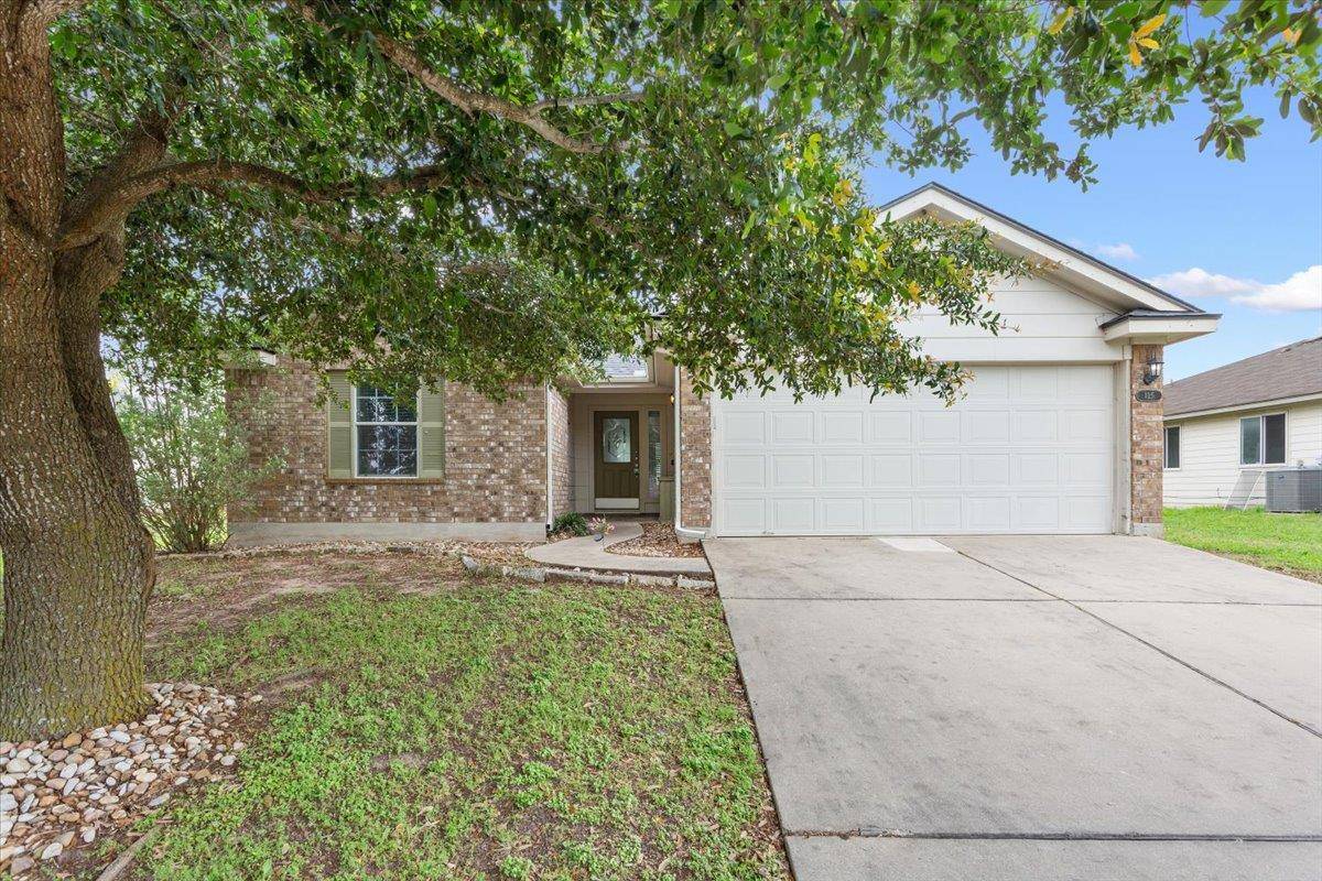 125 Bayliss ST, Hutto, TX 78634