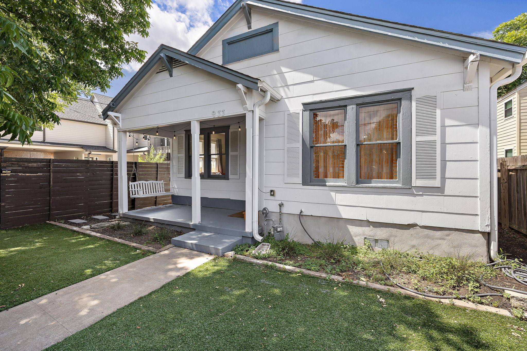 933 E 51st ST, Austin, TX 78751