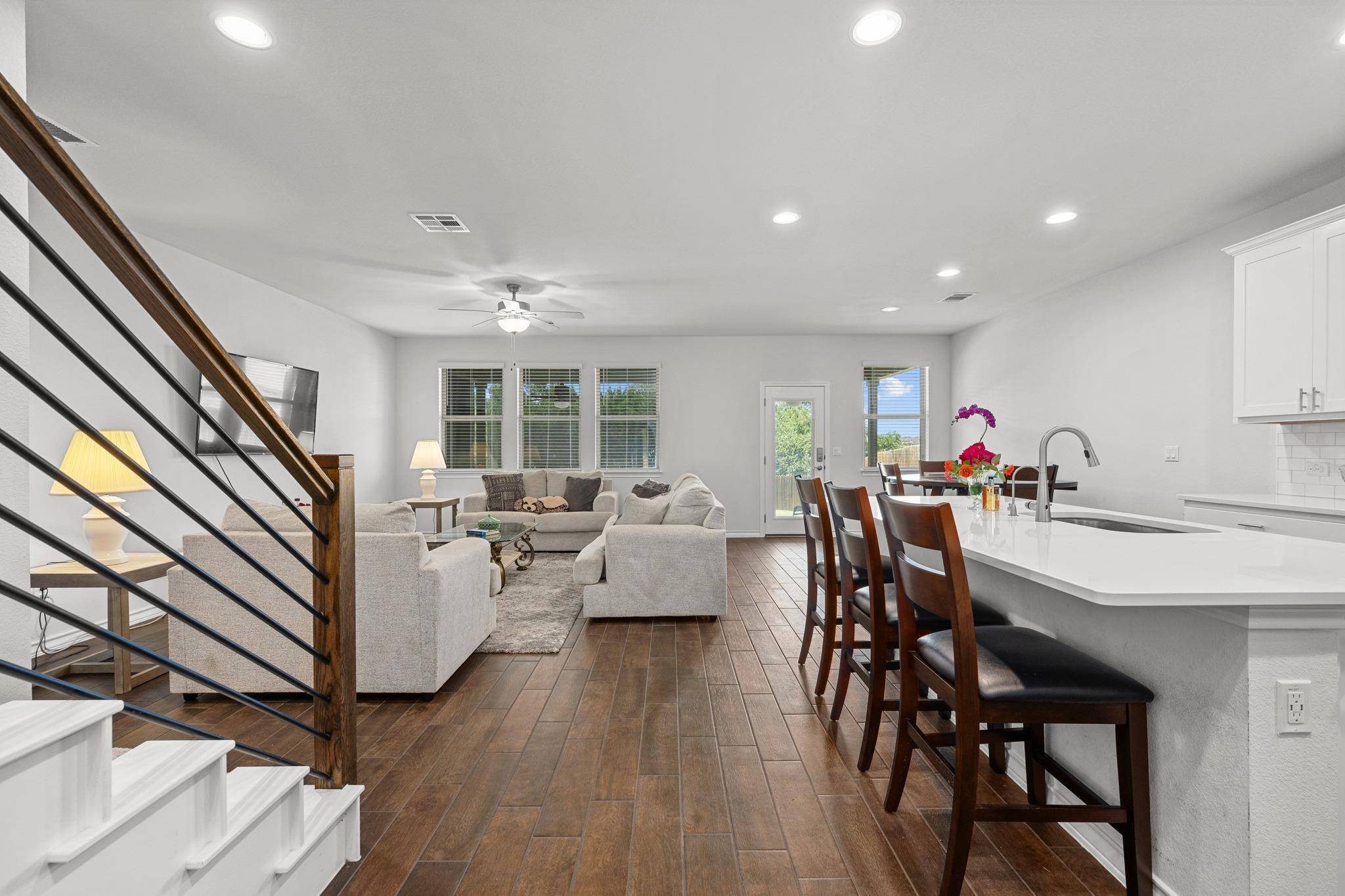 621 Limestone RD, Liberty Hill, TX 78642