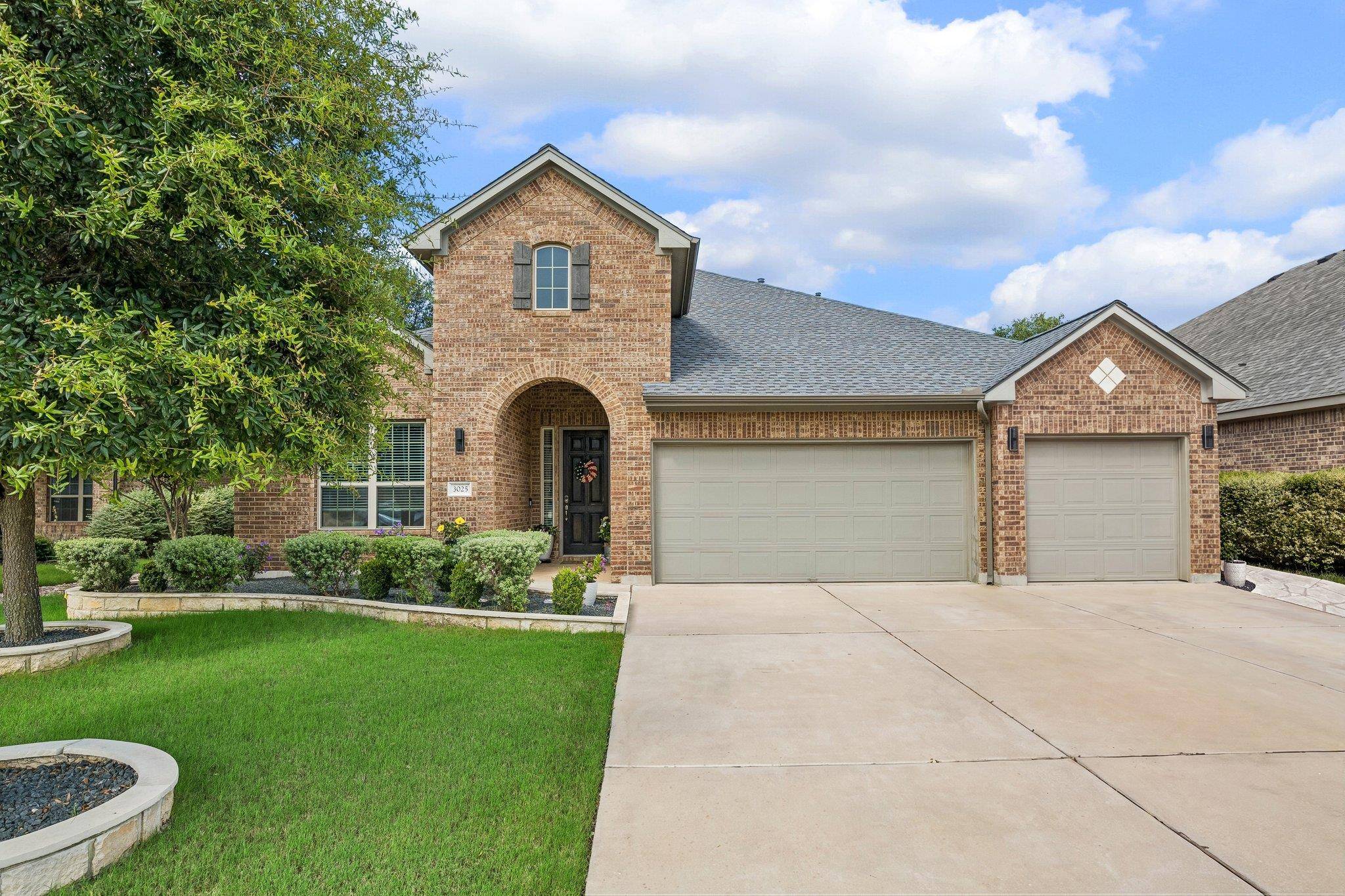 3025 Silvergrass CV, Leander, TX 78641