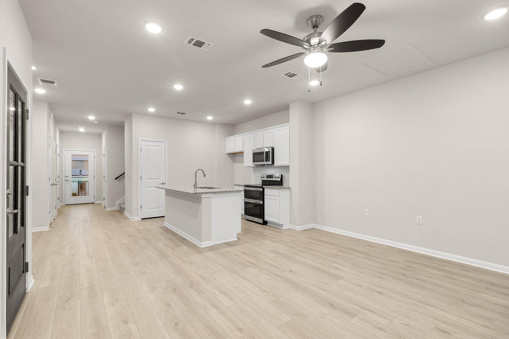 16714 Sonoma Breeze DR, Manor, TX 78653