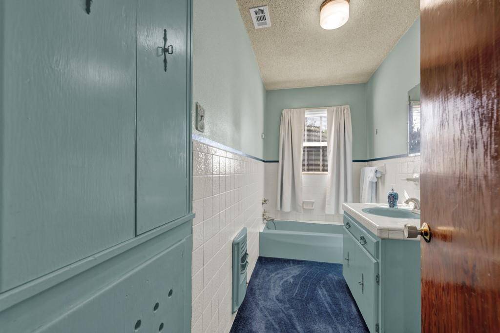 800 N Bishop ST, San Marcos, TX 78666