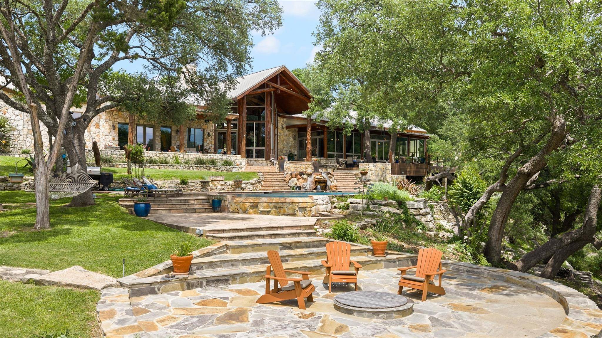 16407 Jackson ST, Volente, TX 78641