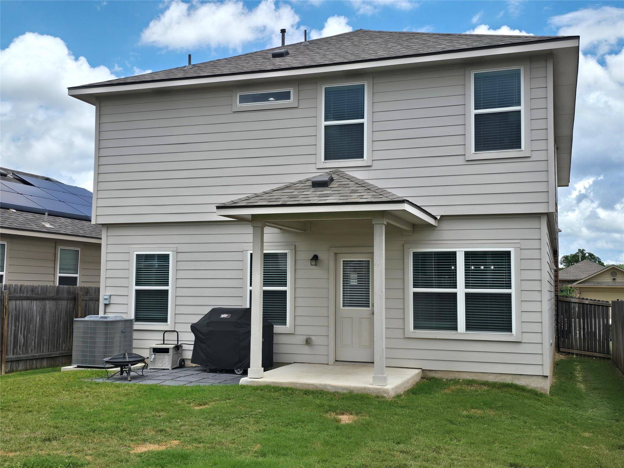 212 Yoakum ST, Leander, TX 78641