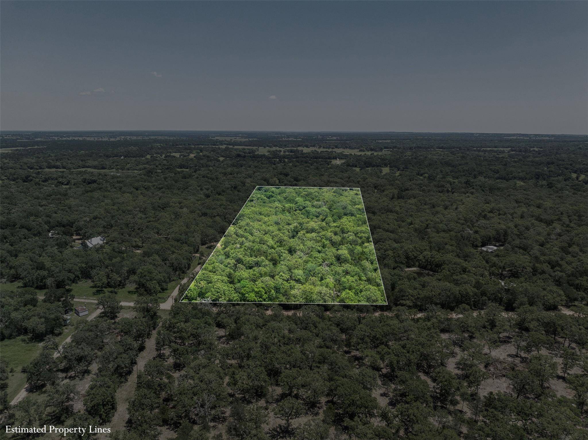 000 Clay LN, Brenham, TX 77833