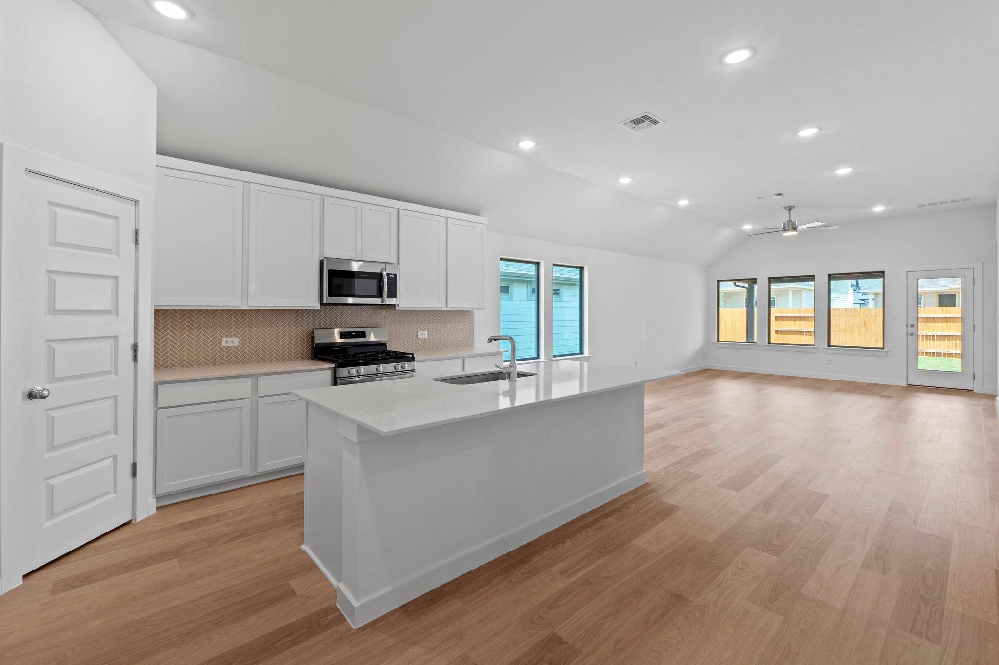 111 Malibu, Hutto, TX 78634
