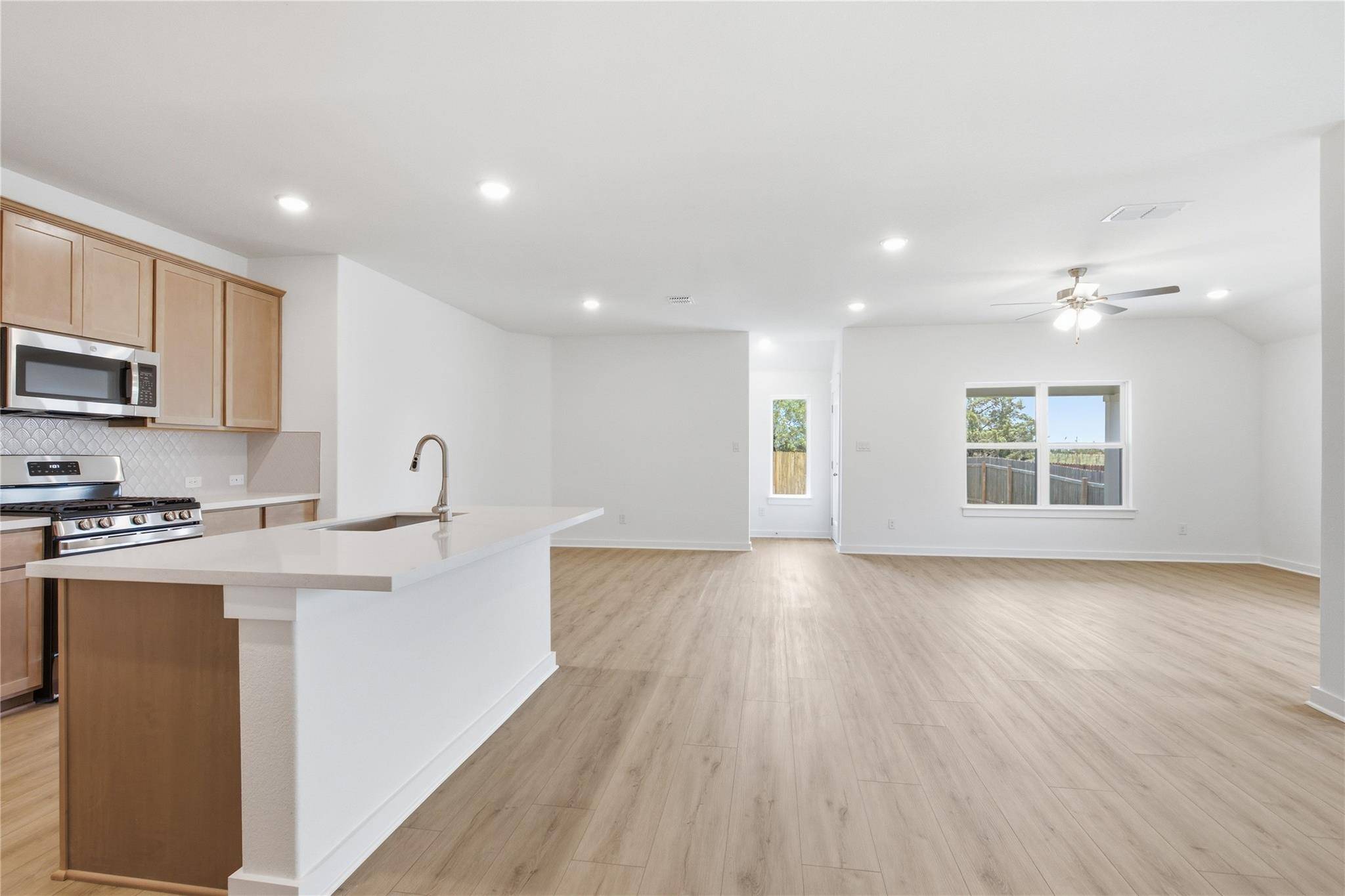 20432 Gillbrand RD, Manor, TX 78653