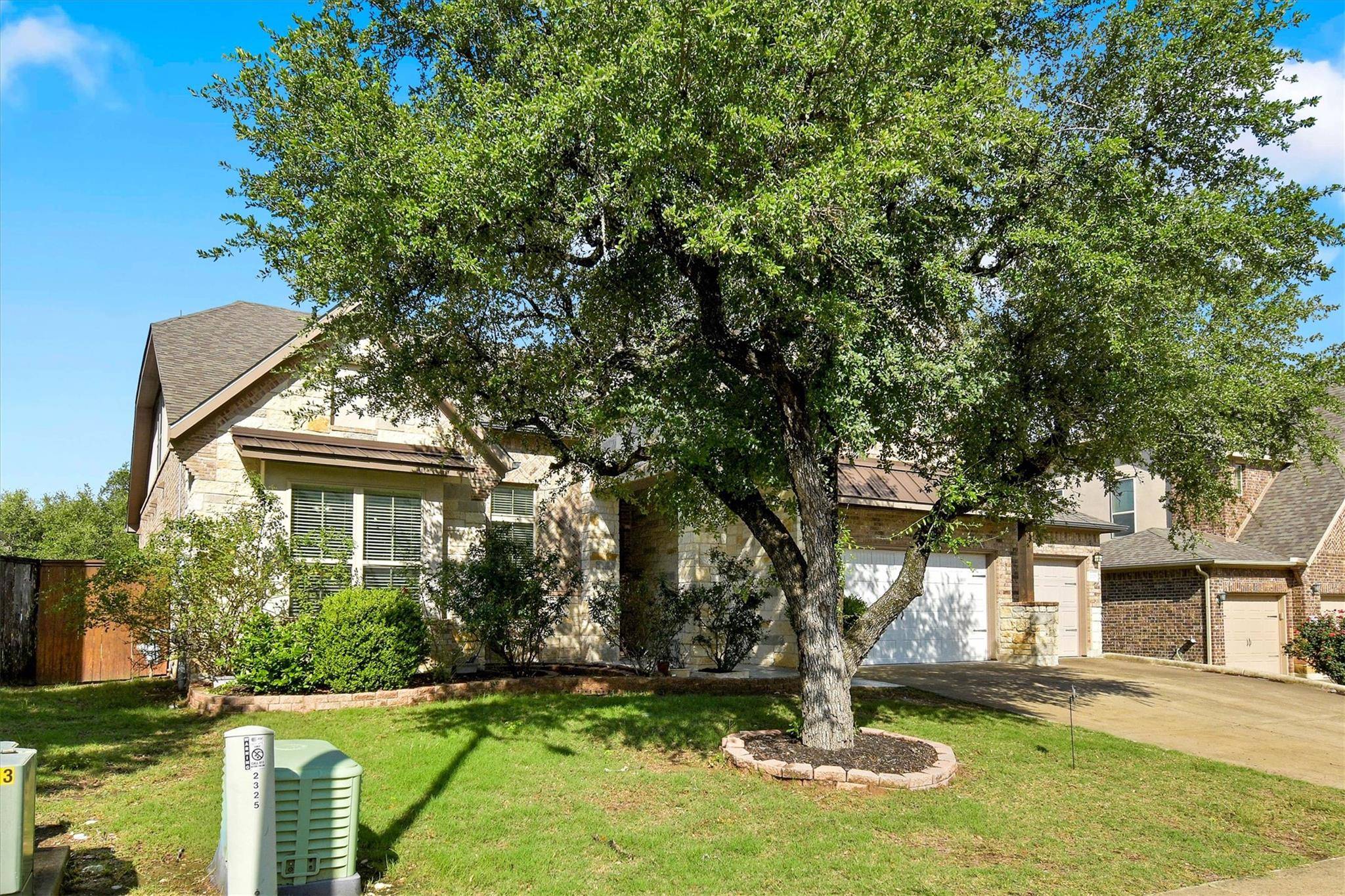 2325 Blended Tree Ranch DR, Leander, TX 78641