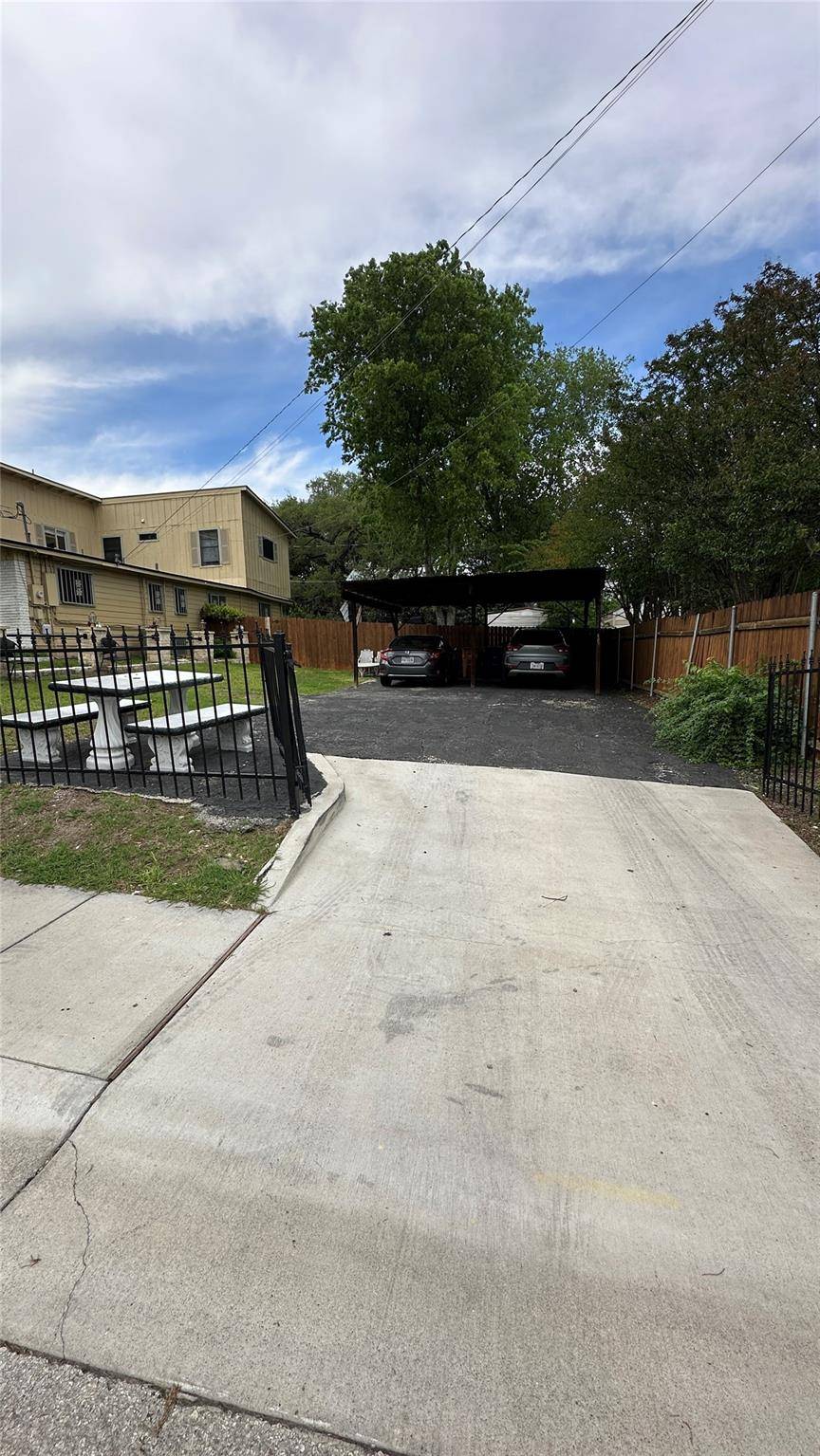 3116 E 12th ST, Austin, TX 78702